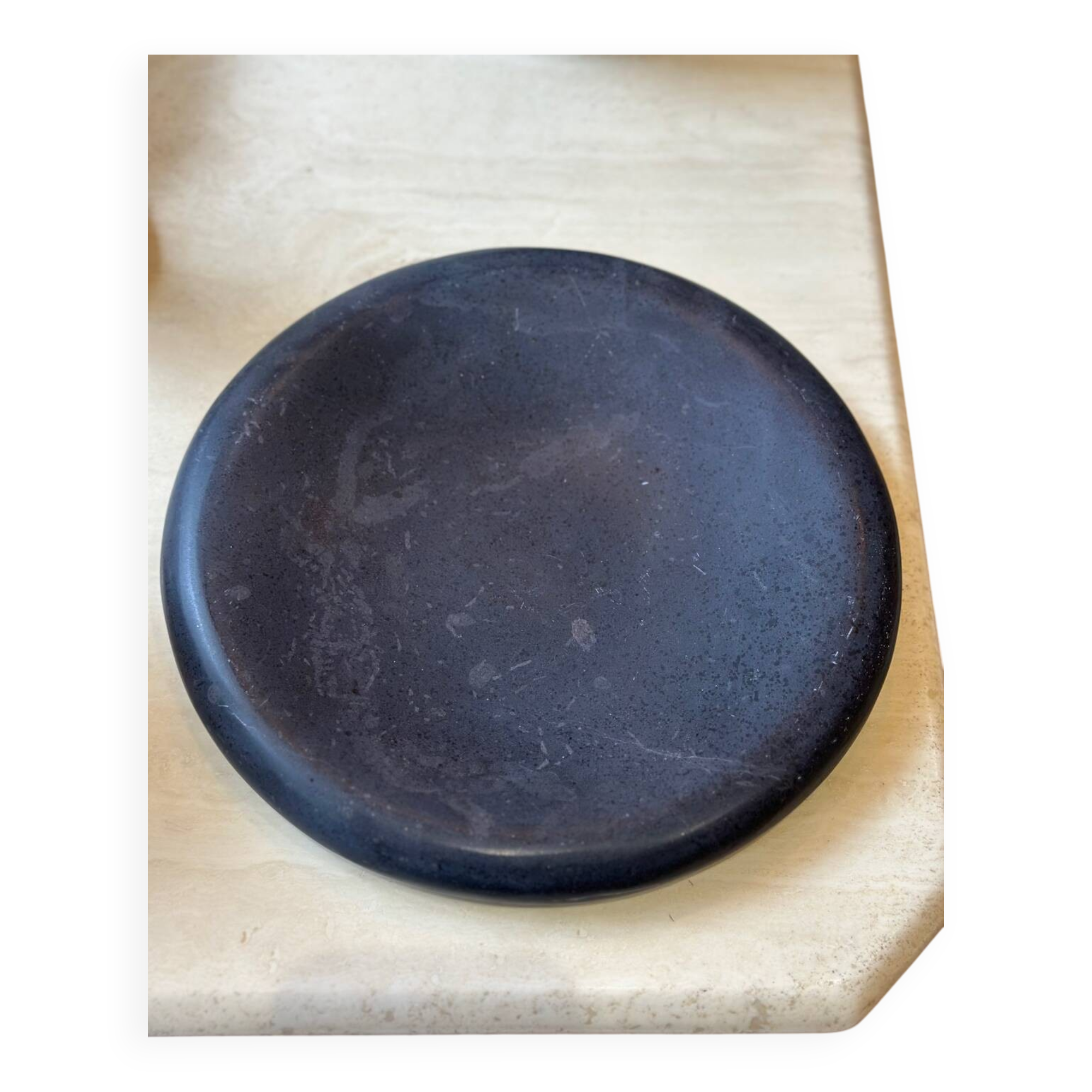 Vintage sculptural polished black marble donut plate flat tray empty po