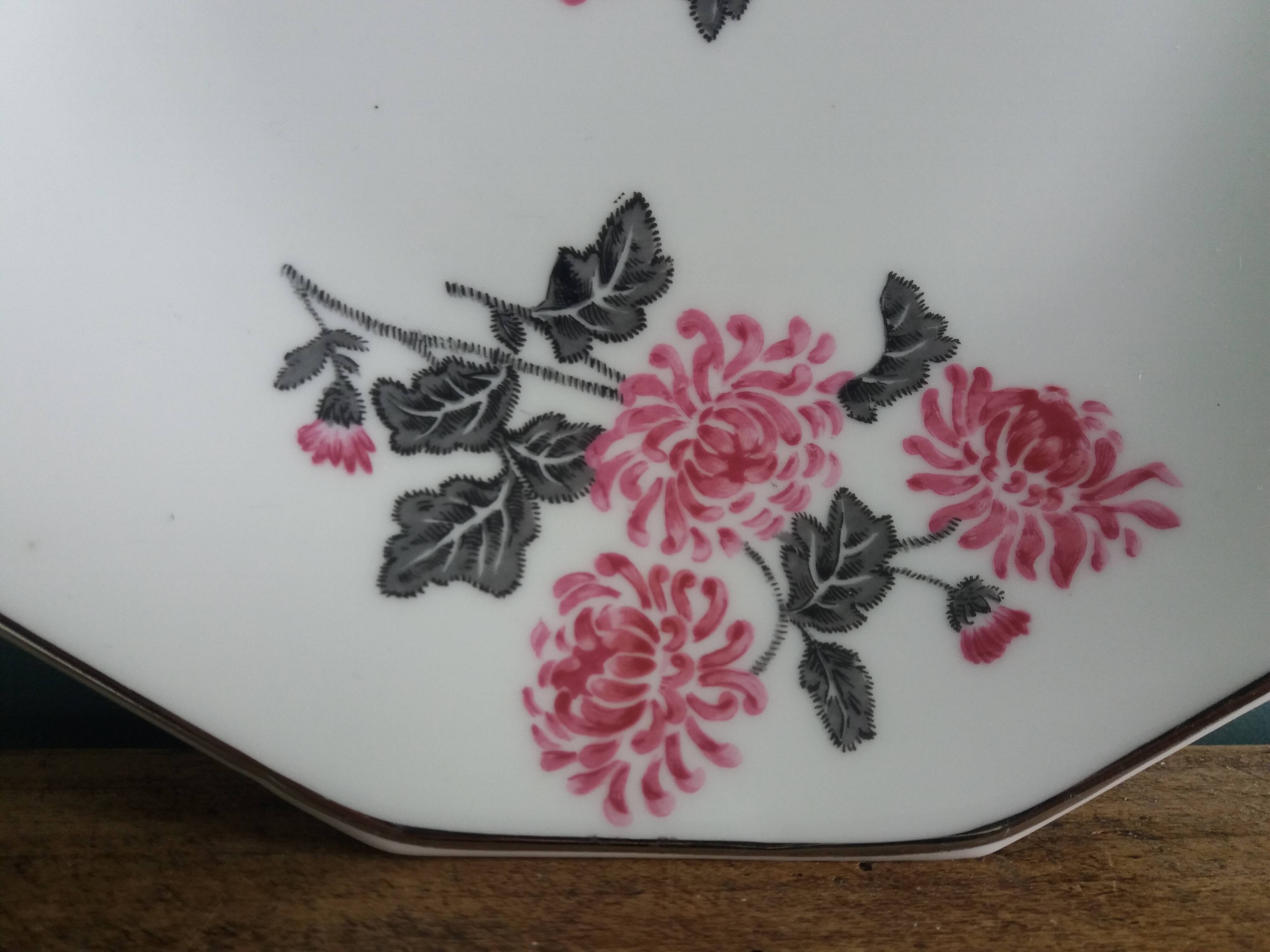 Deep dish in Limoges porcelain, Michelaud Frères