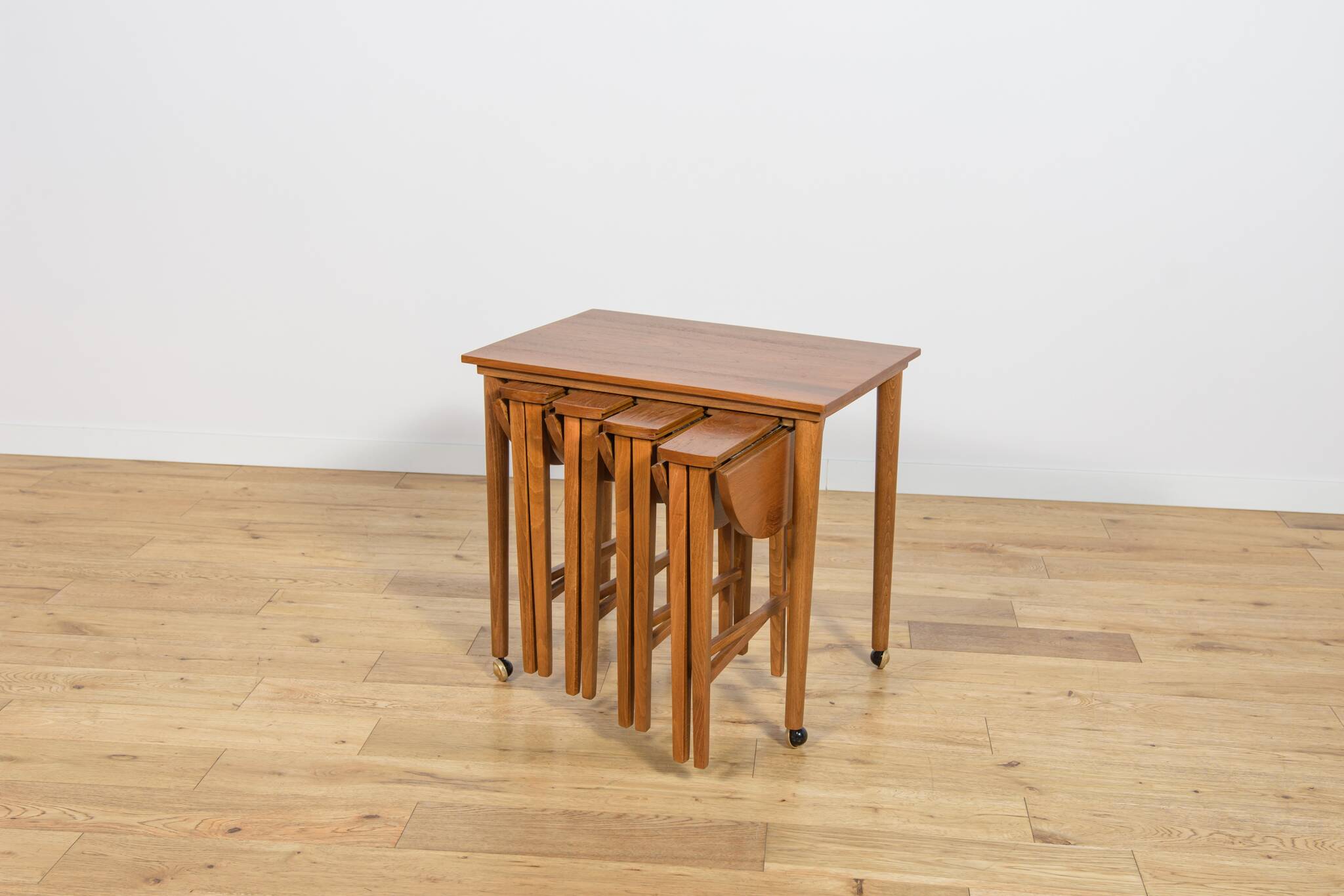 Mid-century Danish nesting tables by Poul Hundevad for Novy Domov, Czechoslovakia, 1960s, set of 5