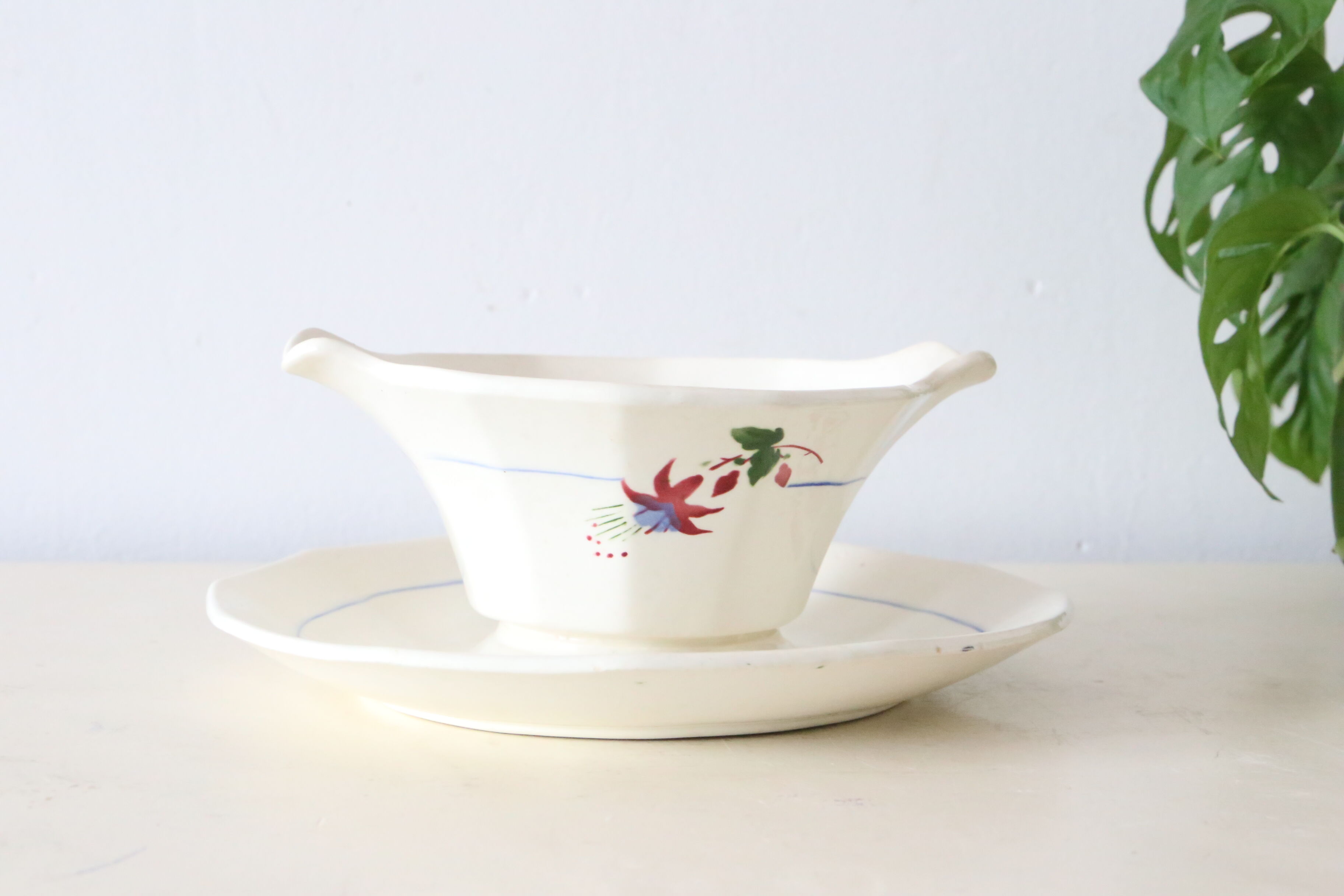 Saucière Sarreguemines, ceramic, Bermuda décor,