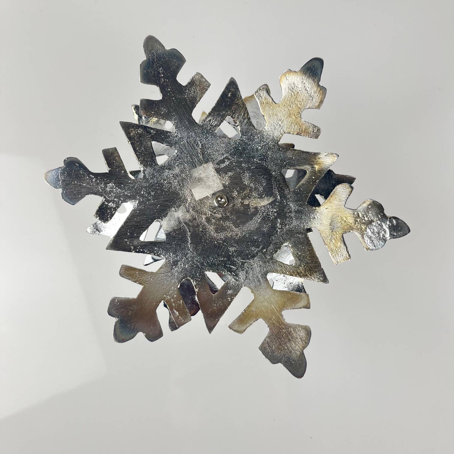 Silver metal snowflake candle holder