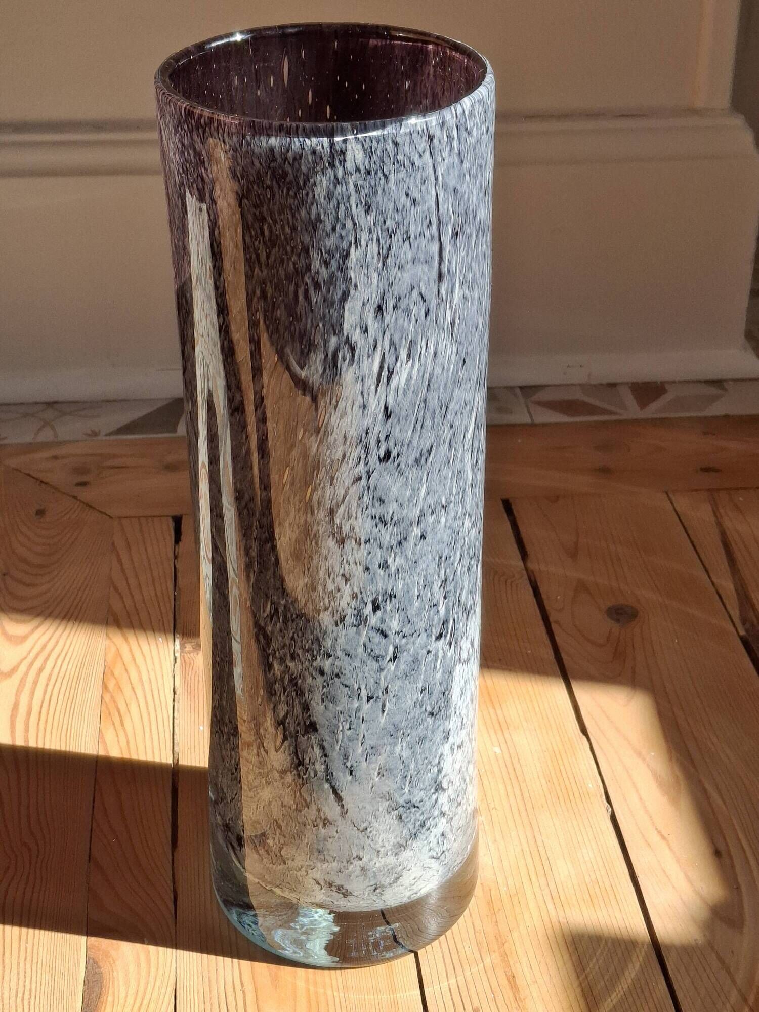 Large blown glass roller vase with speckled gray/purple camaieu decor