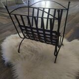 Magazine holder