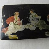Ancien plumier, scène asiatique, en papier maché / carton bouilli, Napoléon III