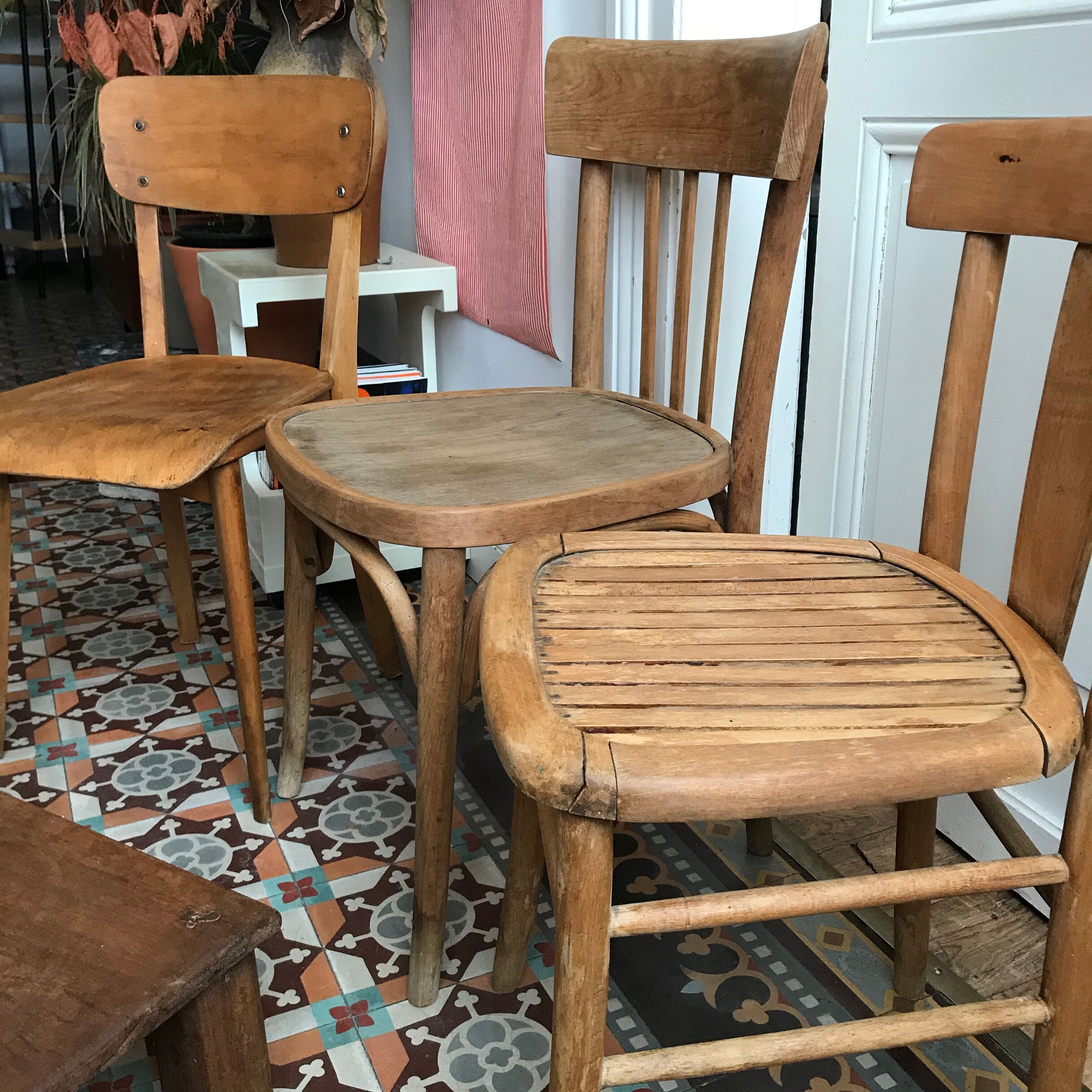Set de 3 chaises en bois