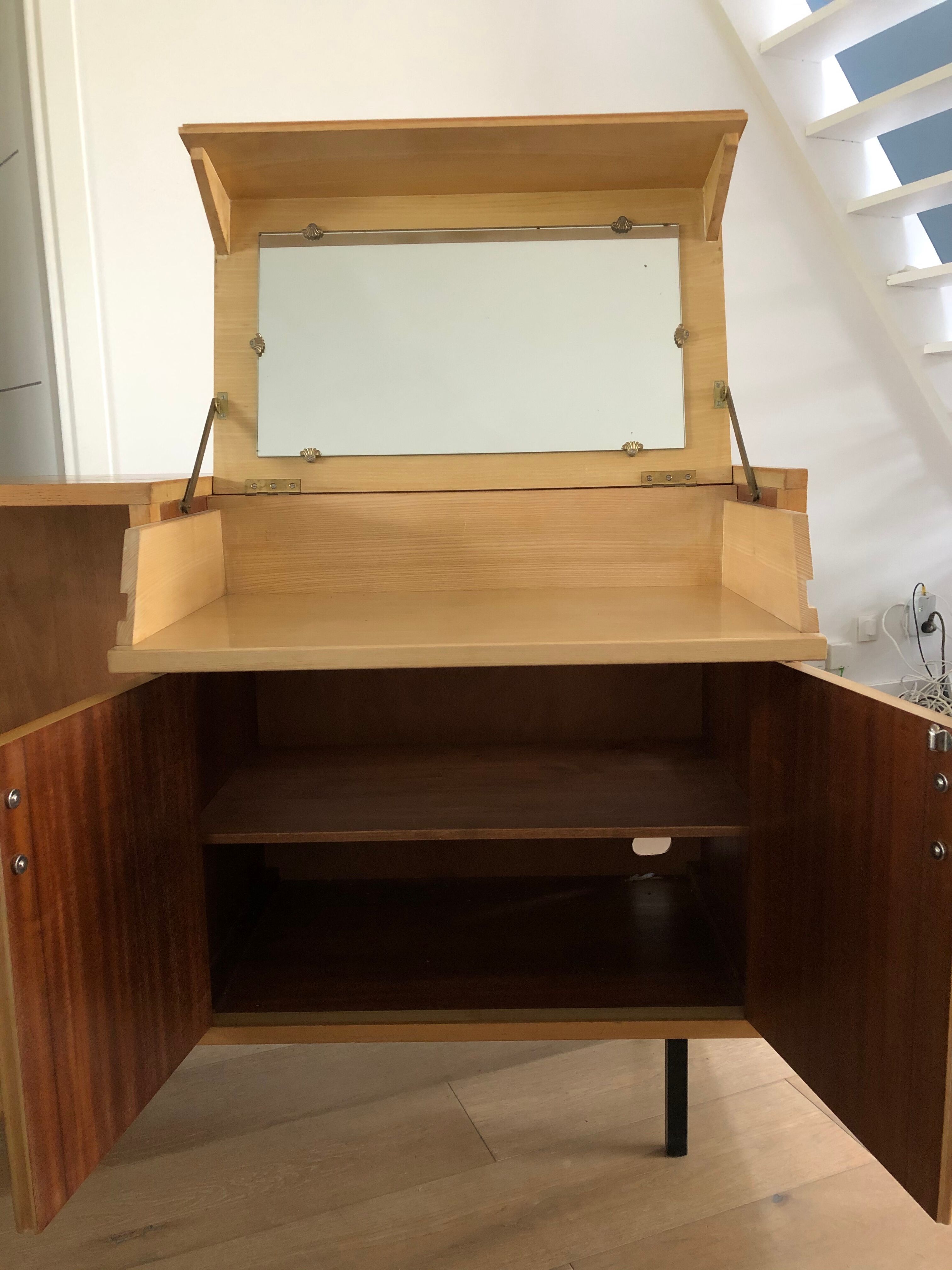 50s hairdressing dresser in ash