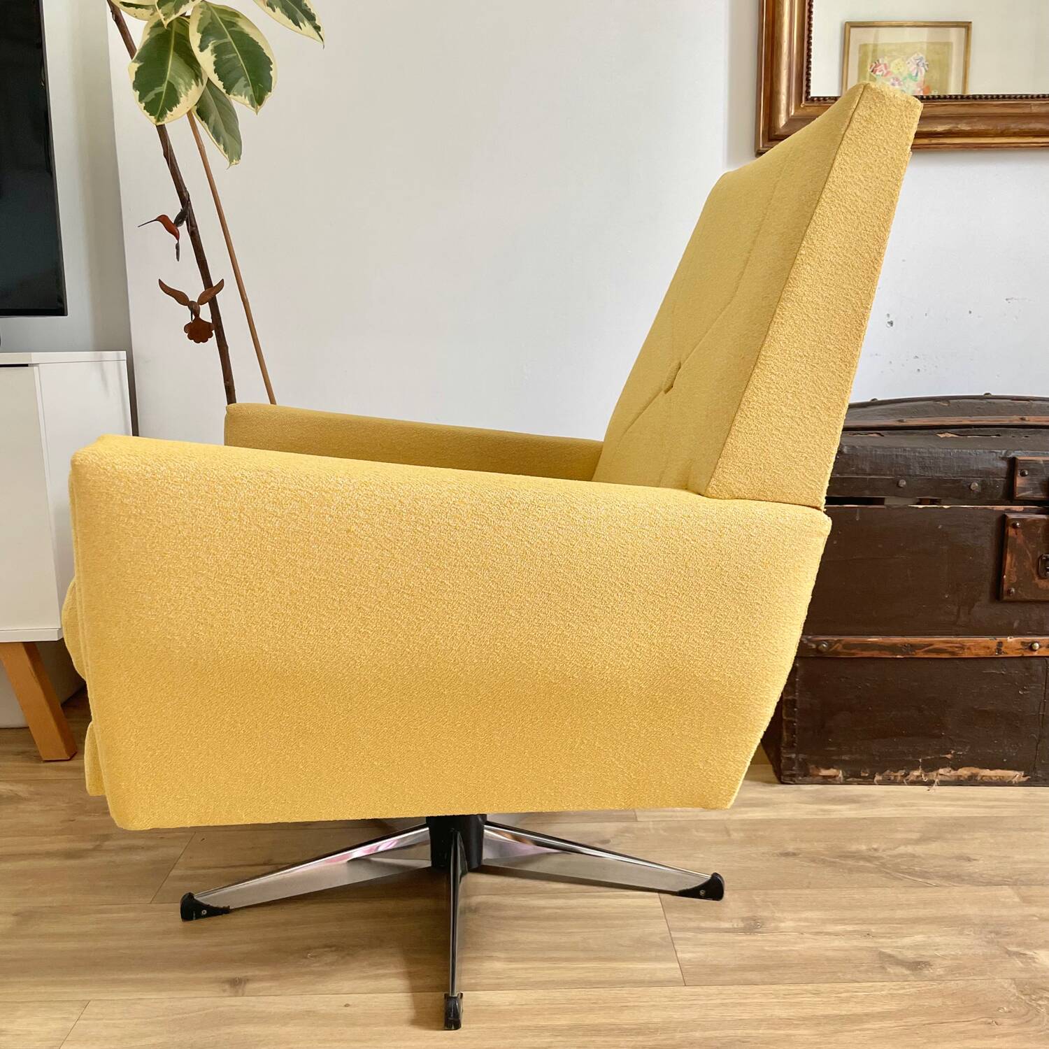 70s armchair