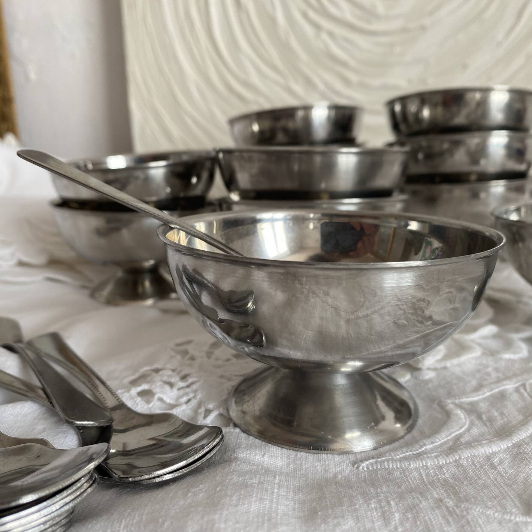 Coupes à glace en inox et cuillères