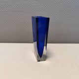 Small delicious glass vase in double layer glass (transparent and blue)
