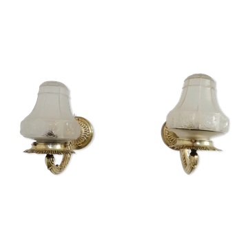 Brass and glass "art deco" wall light 1940
