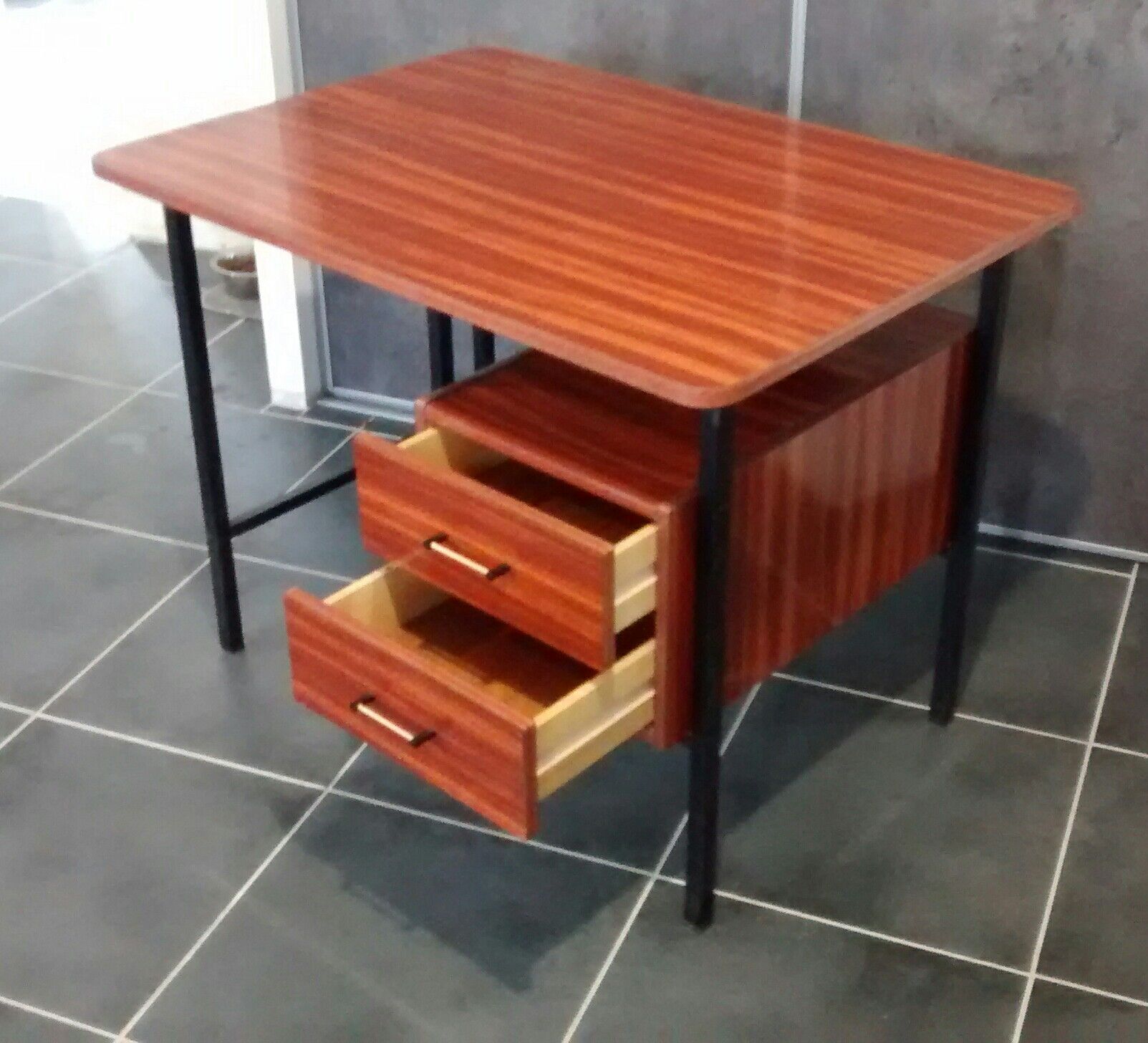 Modernist desk