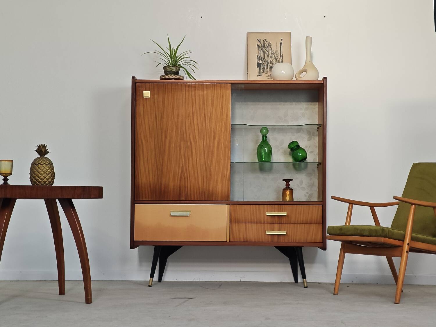 East German sideboard/glass cabinet from the 1960s