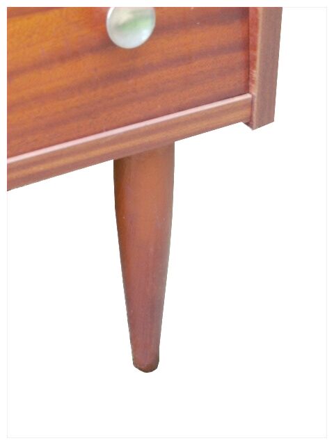 Commode vintage 1960/1970 pieds fuselés
