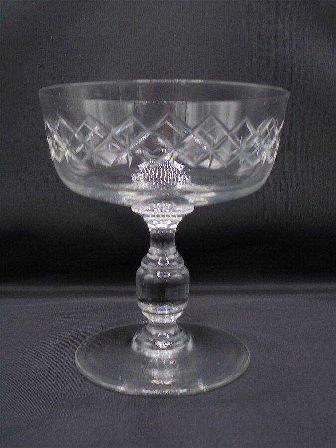 Set of 6 champagne cups mismatched