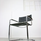 Vintage Bauhaus Cantilever S34 Leather Chair