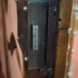 Importante Bibliothèque époque Art Déco en bois laqué et bronze doré