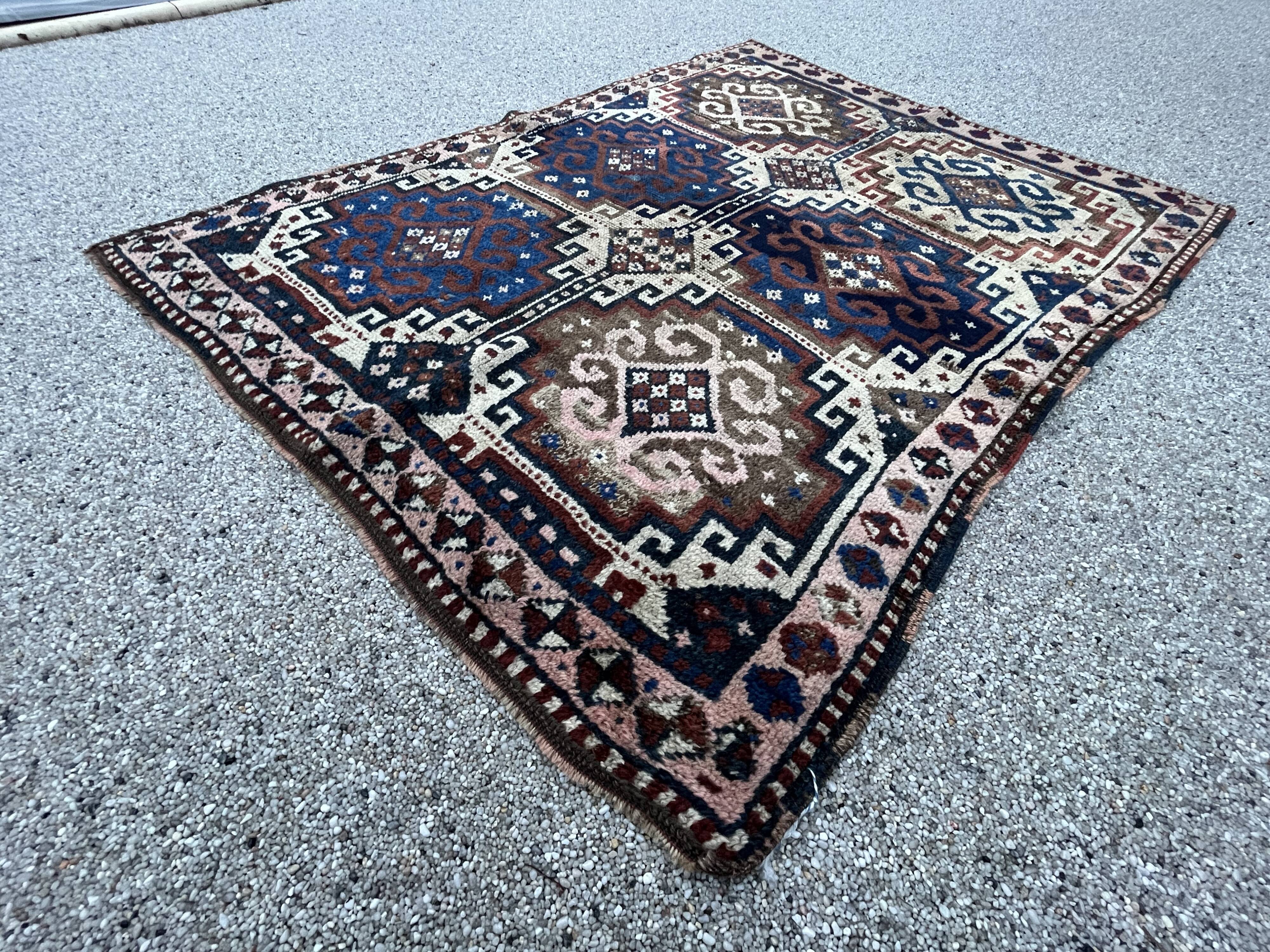 Kagizman anatolia tribal kurdish carpet