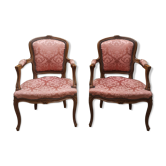 Paire de fauteuils cabriolet de style Louis XV