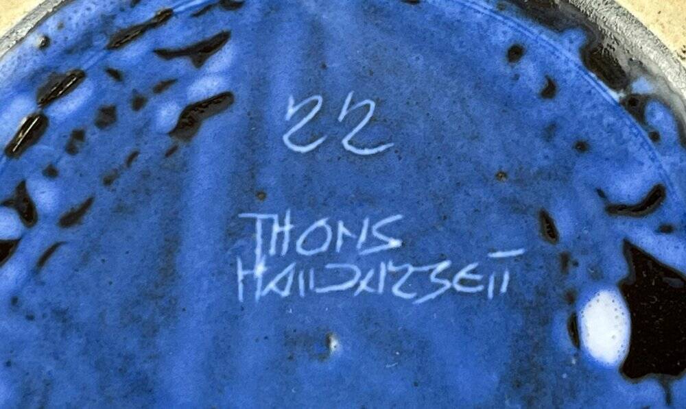 Mid-century German studio pottery wall plate by Thoms Keramik, 1960s.