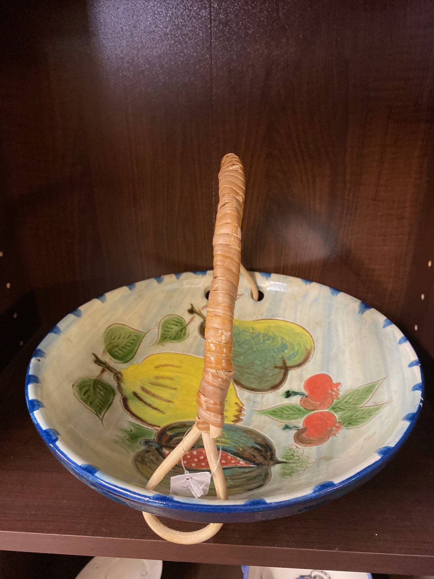 Fruit bowl signed puigdemont spanish ceramic fruit decor osie handle
