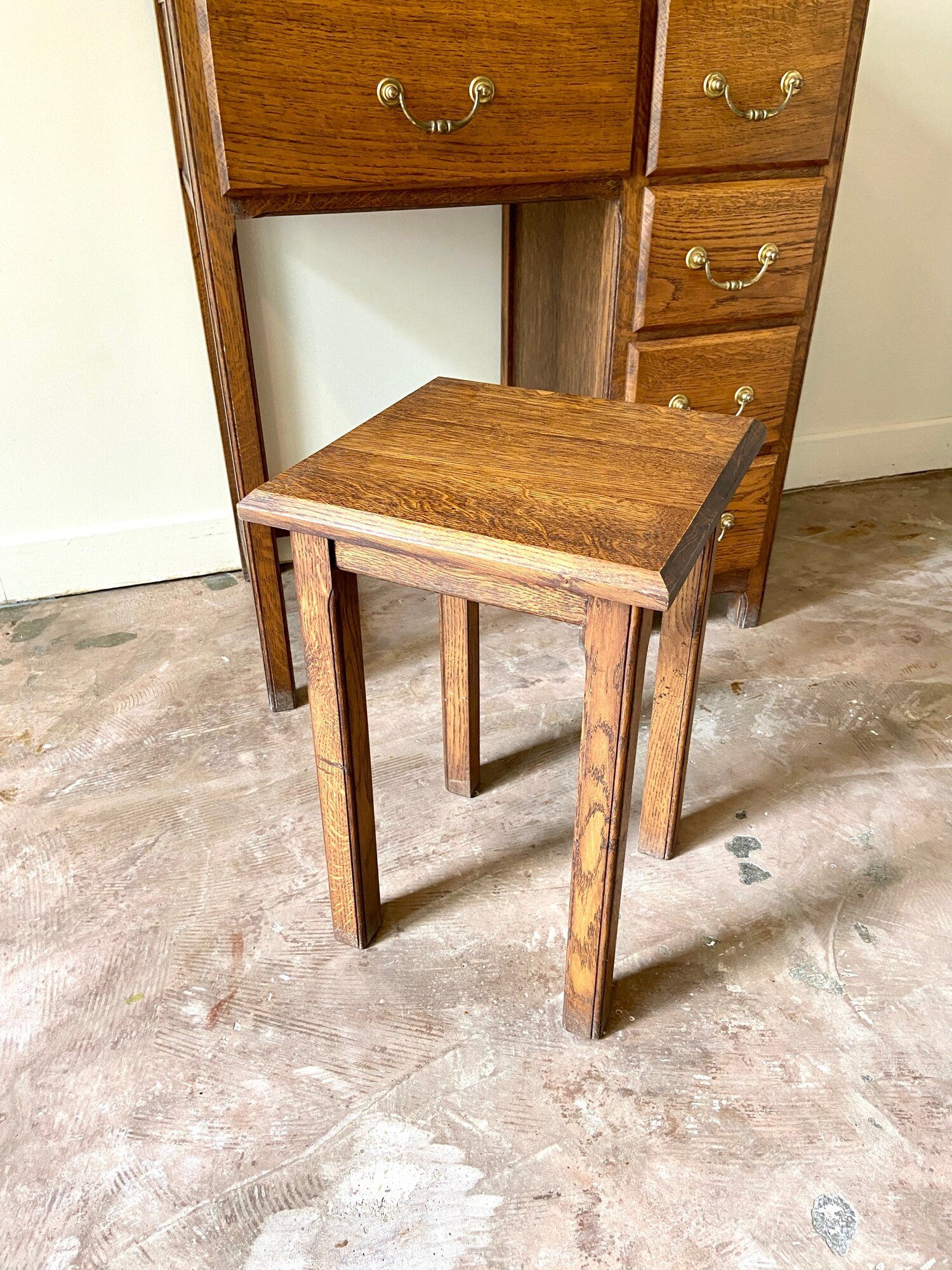 Desk 5 drawers and stool in dark ☐ wood 72 x 40 cm