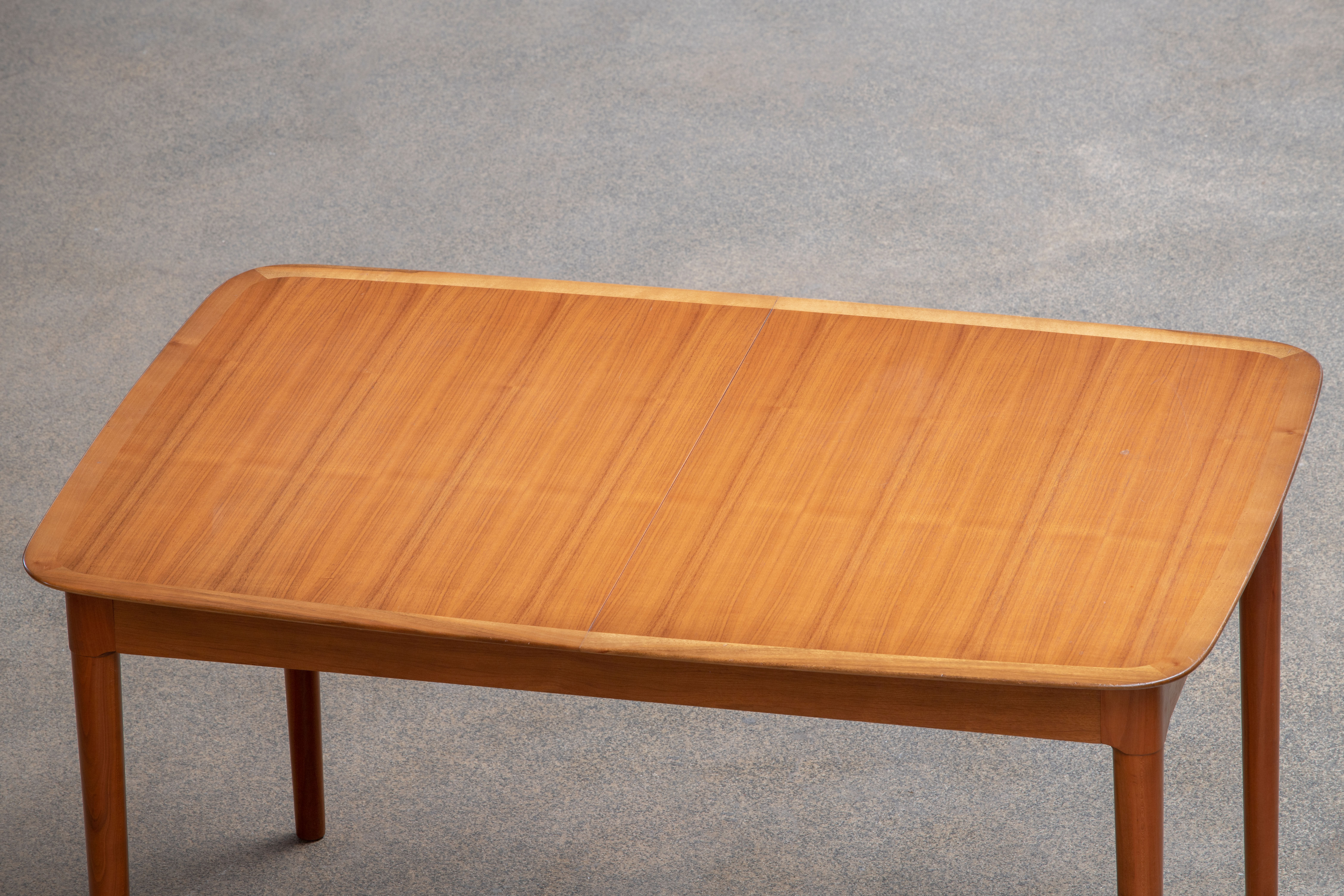 Scandinavian vintage extendable table double extension 1960