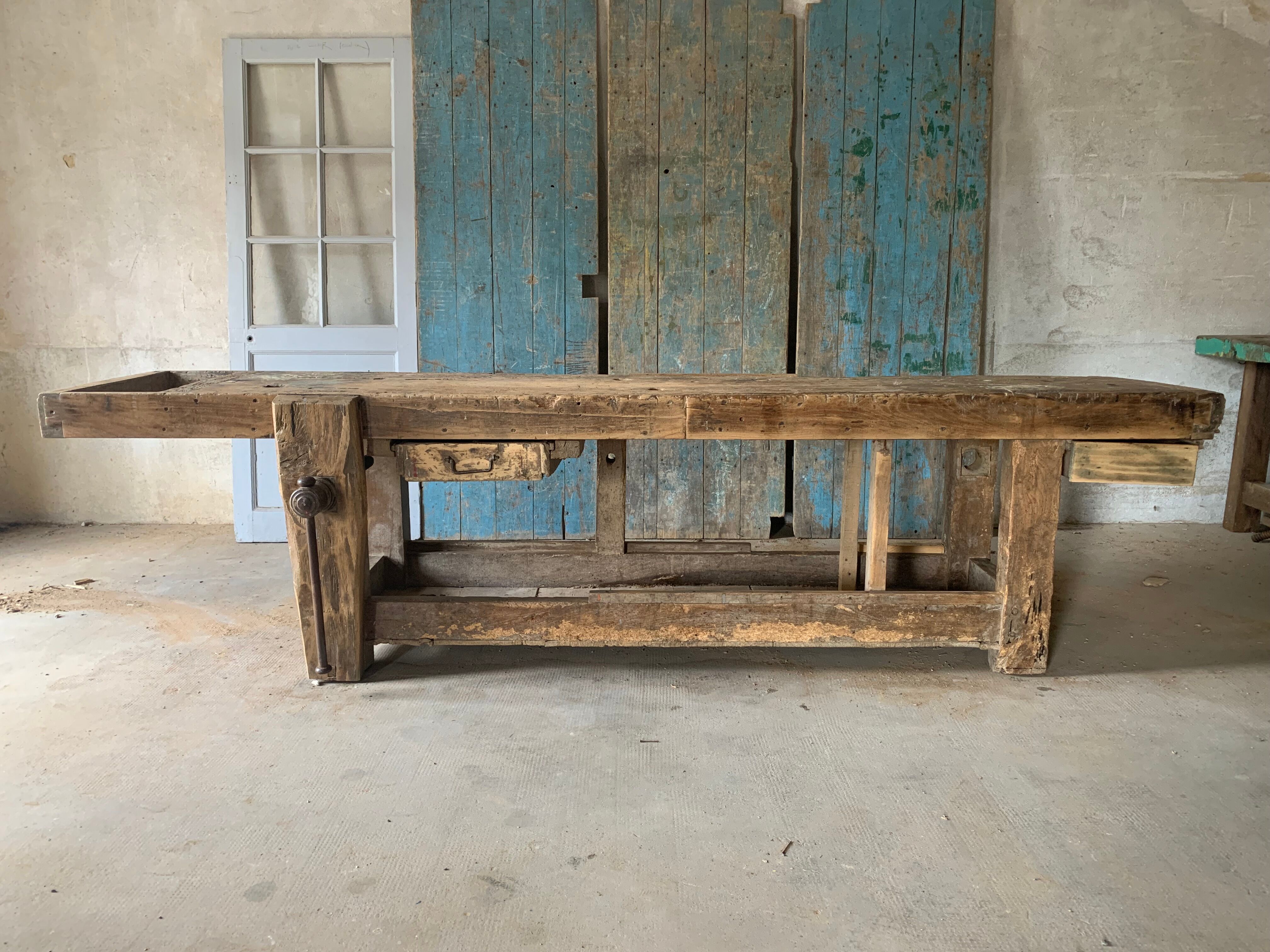 Carpenter's establishment