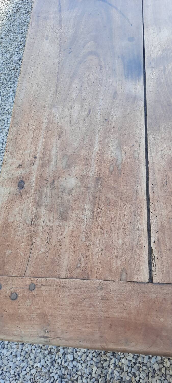 Farmhouse table