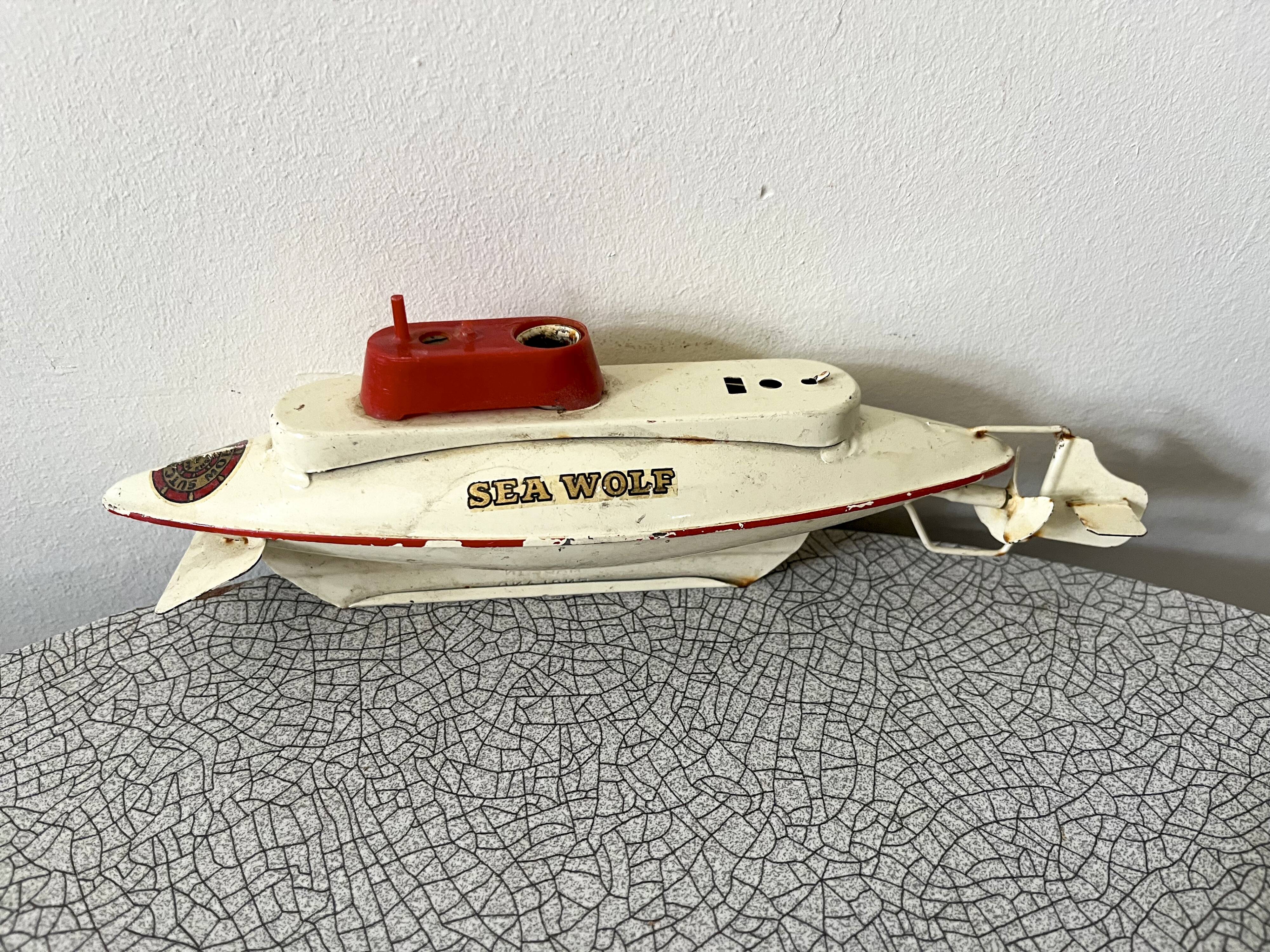 Sous-marin sutcliffe, "the sea wolf atomic submarine"