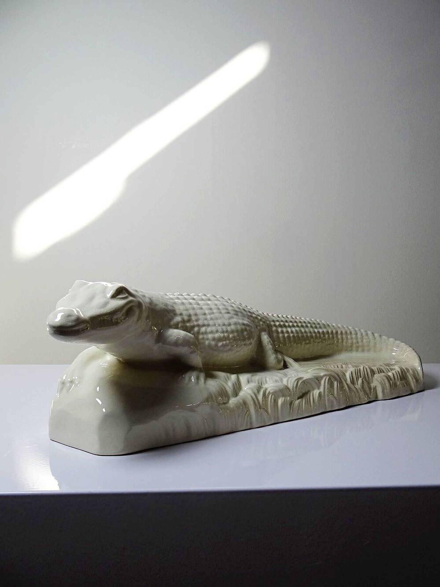 Large ancient crocodile Sarreguemines pottery Art Deco 1930s
