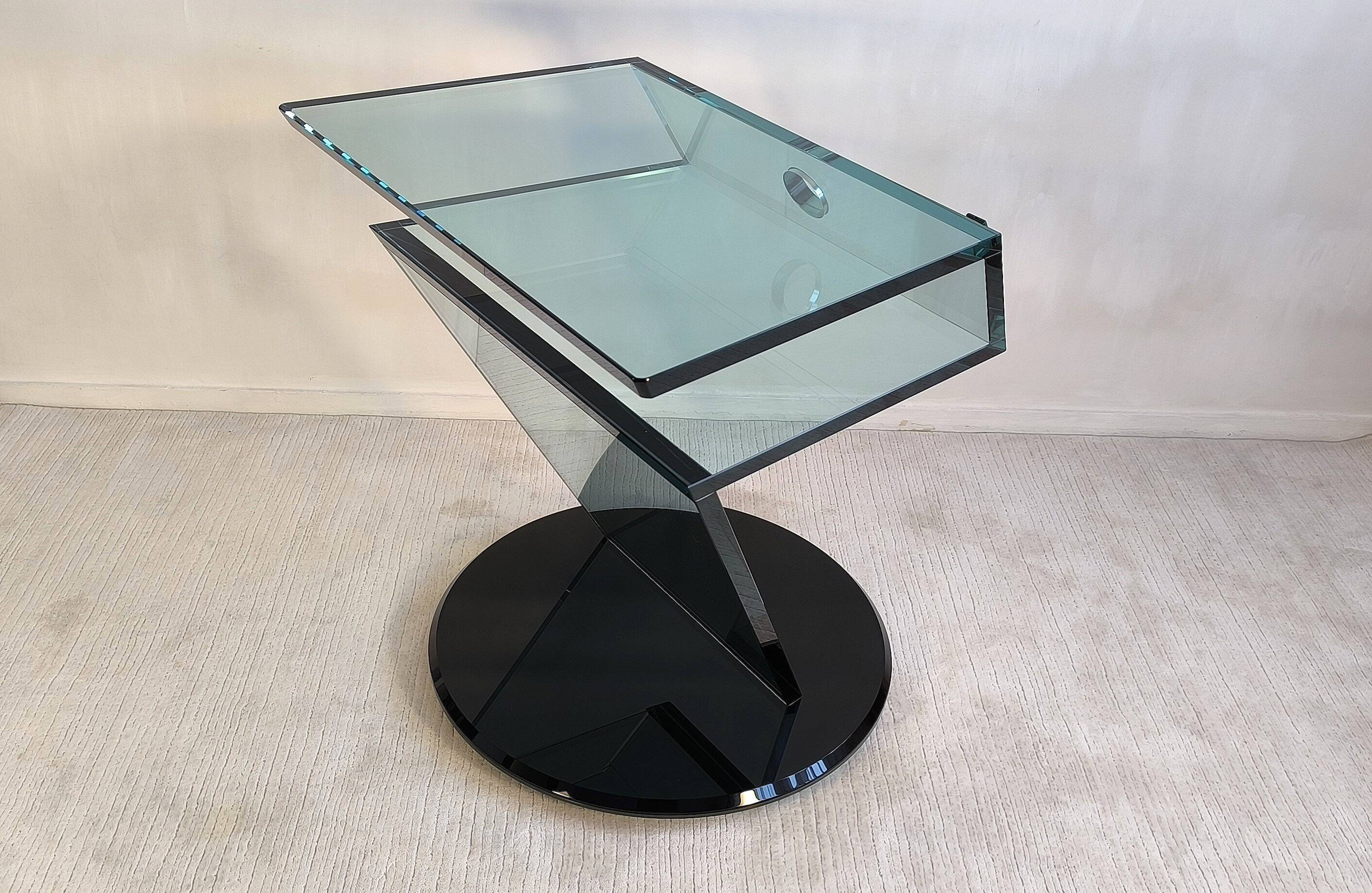 Reflex Angelo – sumptuous glass TV stand “jazz” signed Reflex Angelo made
