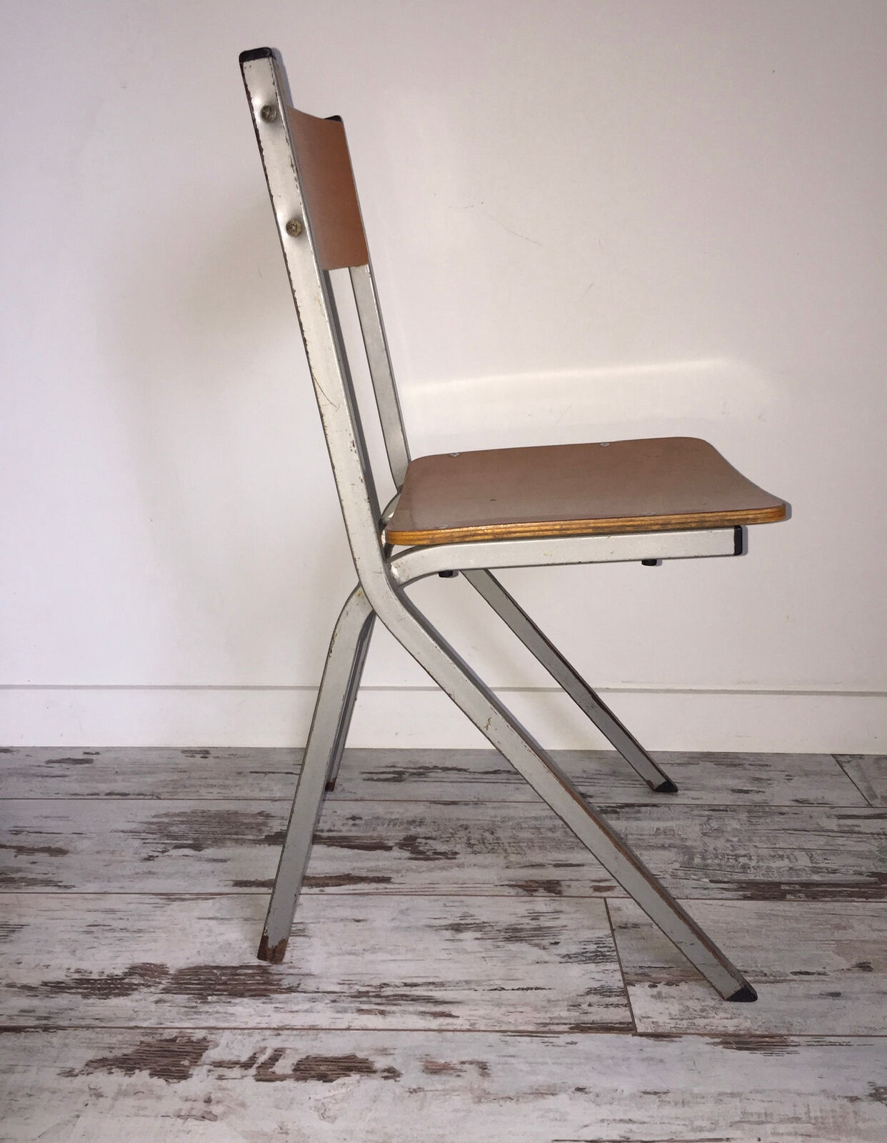 Children's chair feet compass circa 60 (in the taste of prouvé)