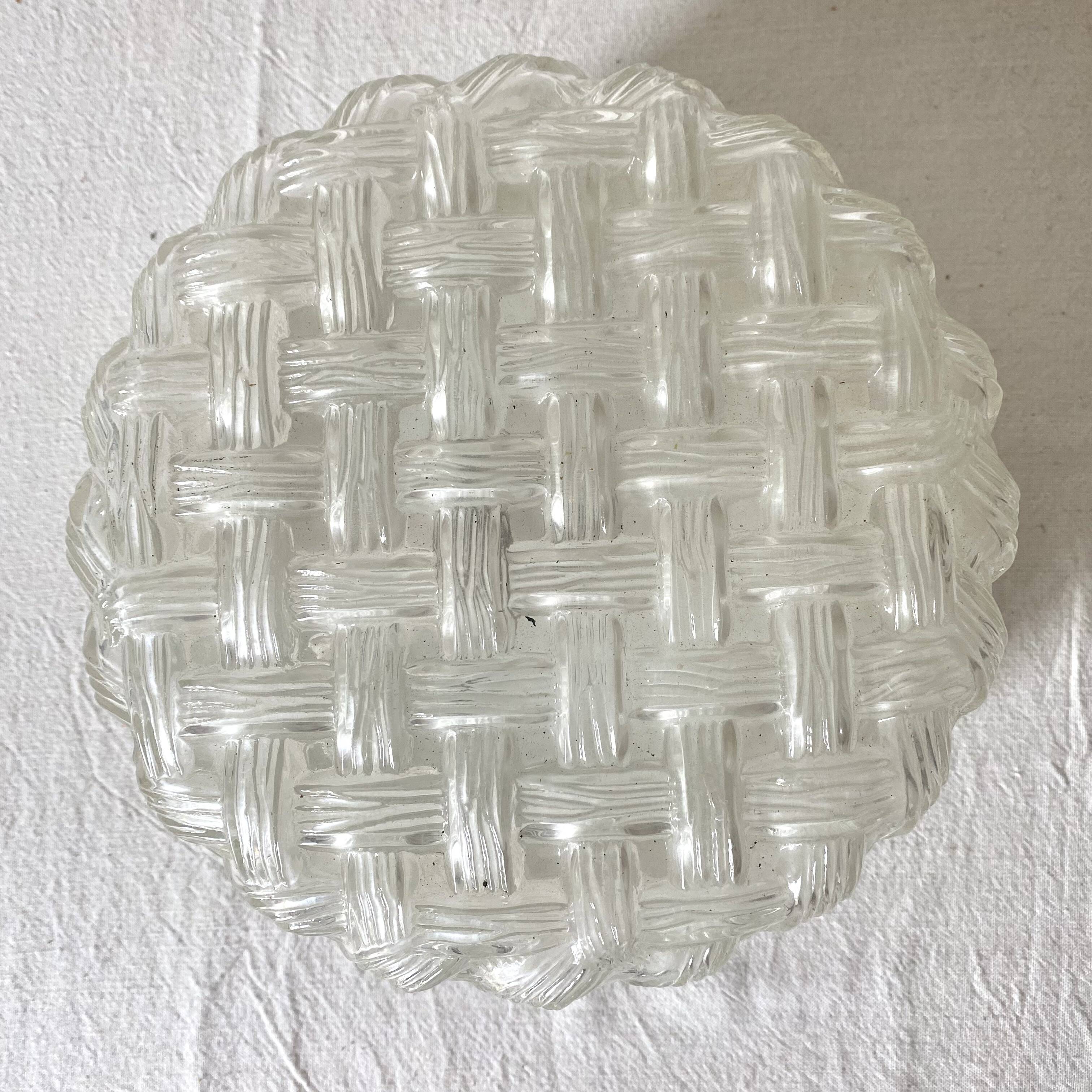 Vintage round ceiling light with woven effect