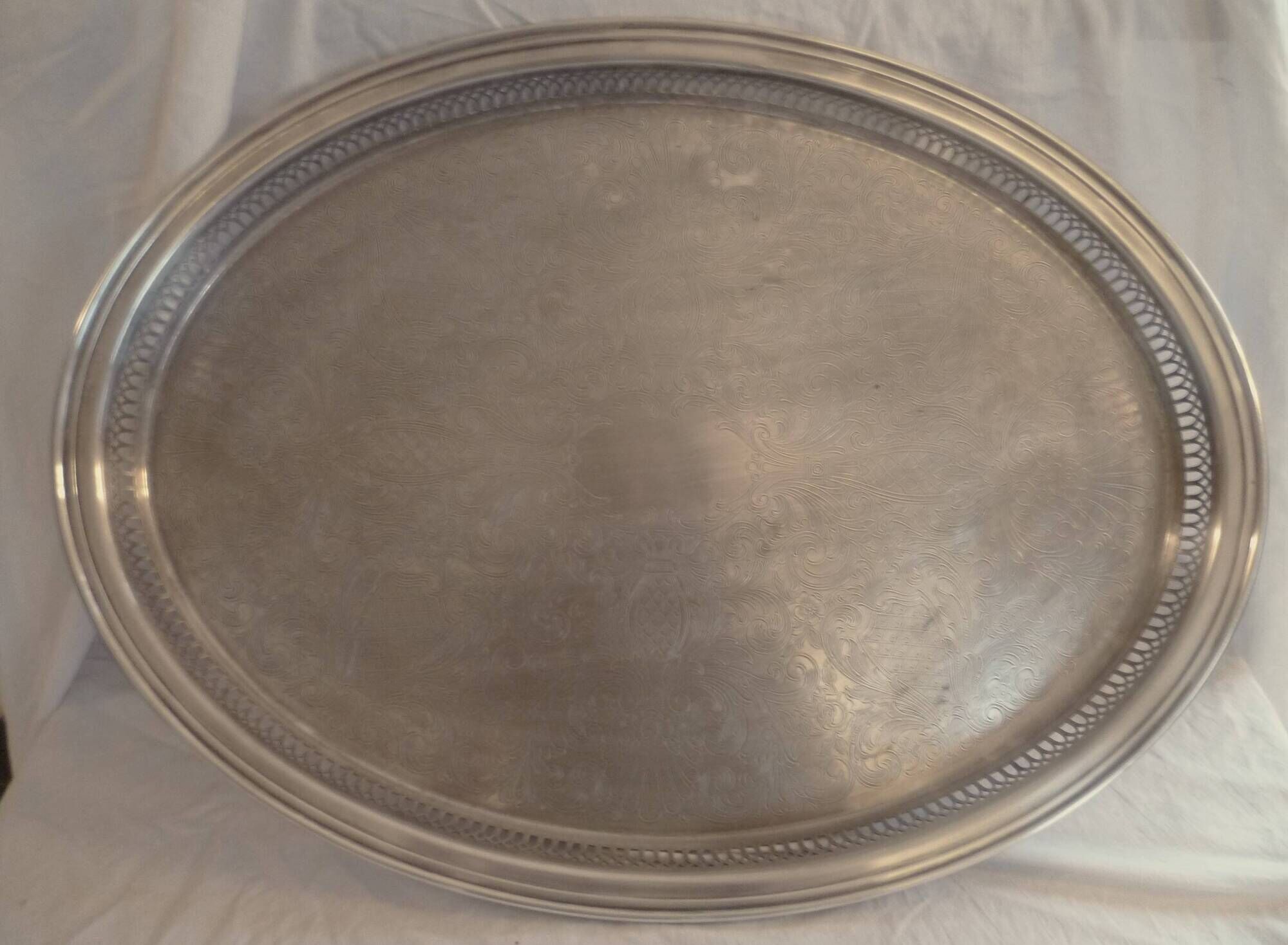 Large oval gallery serving tray in silver metal