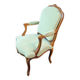 Large Queen-style back armchair in solid cherry wood, Louis XV style