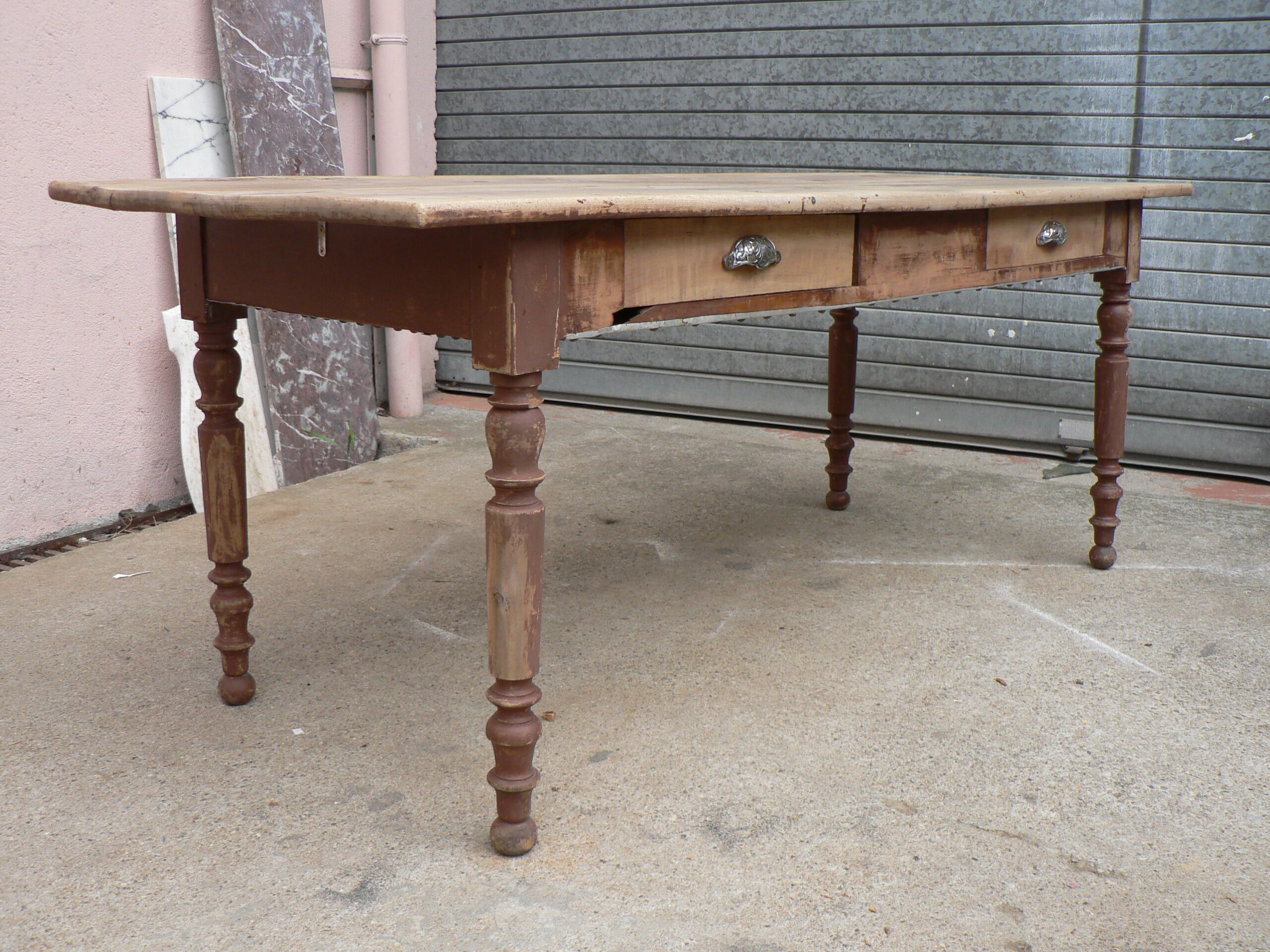 Table de ferme en noyer