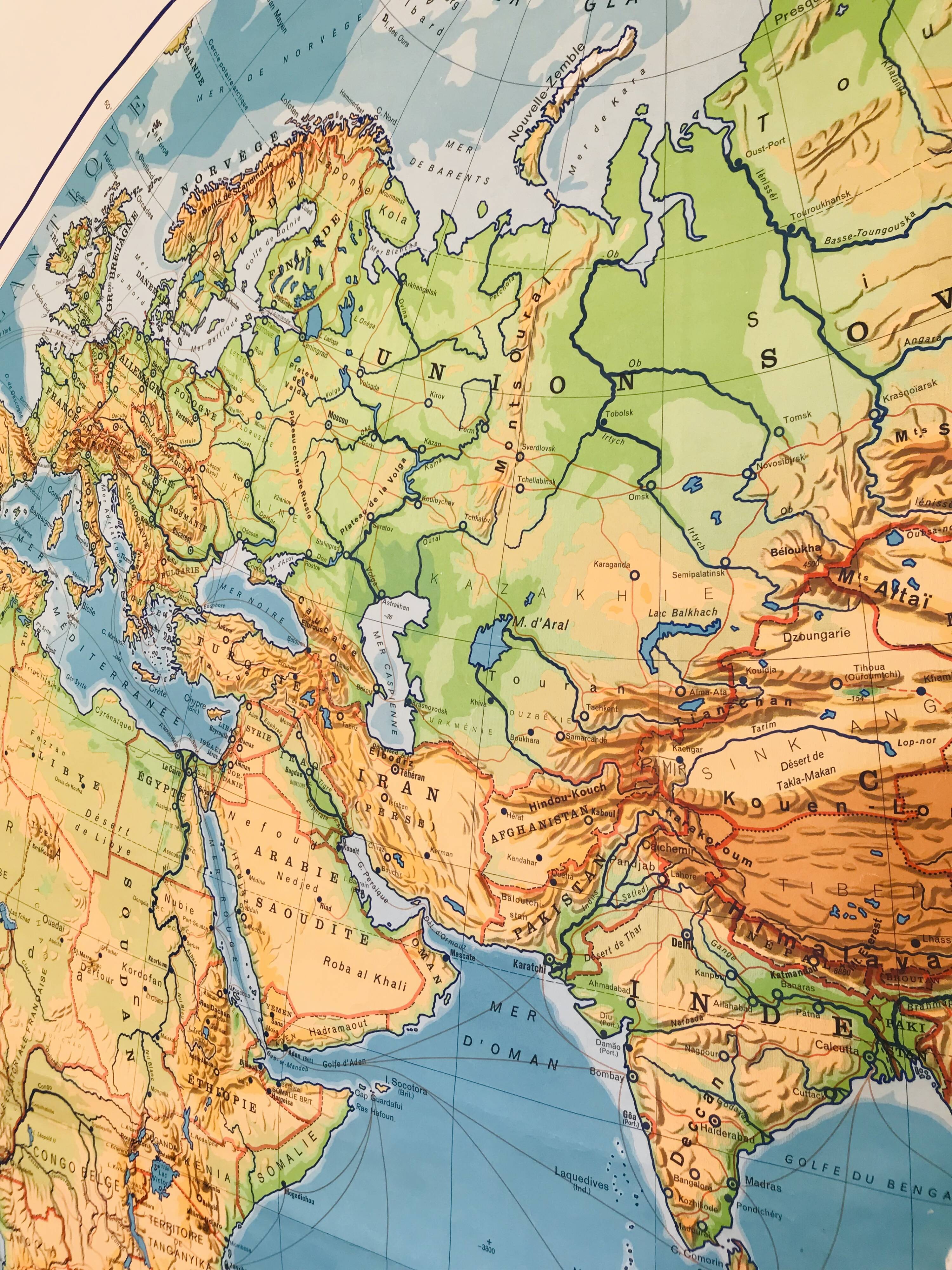 Carte d'école vintage du Hemisphere Oriental