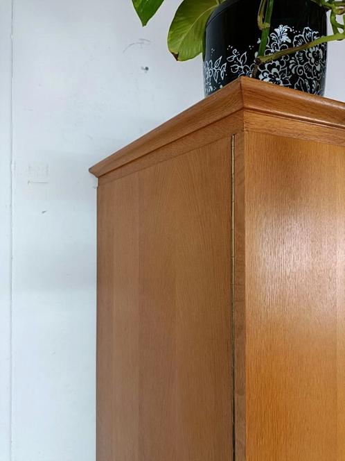 Vintage cabinet 60s in oak veneer