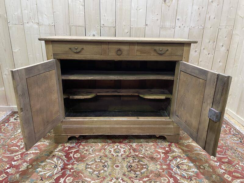 Buffet époque Louis Philippe en chêne aéro gommé