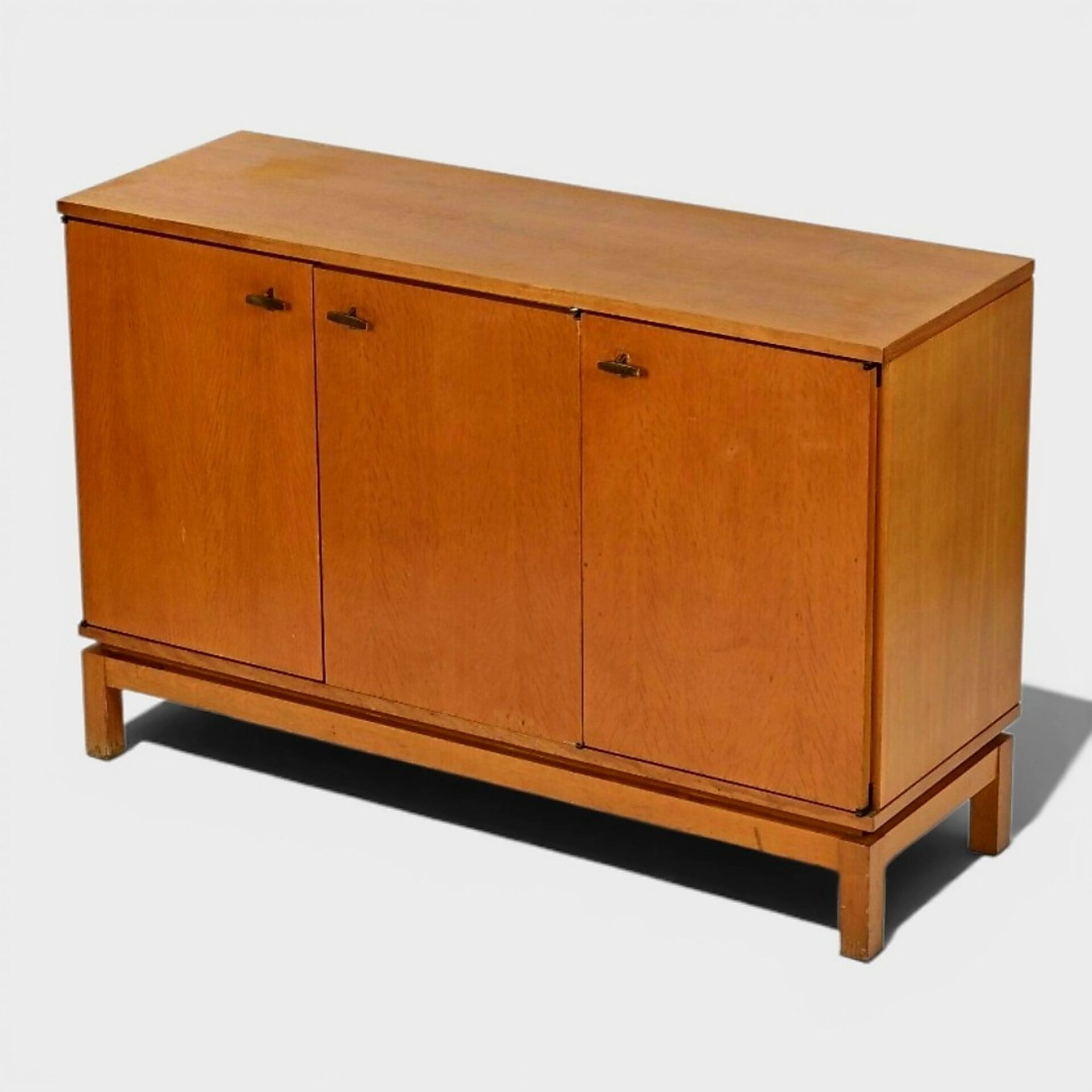 Rare Modernist Enfilade oak – Marcel Gascoin (Éd. Alvéole, c. 1960)