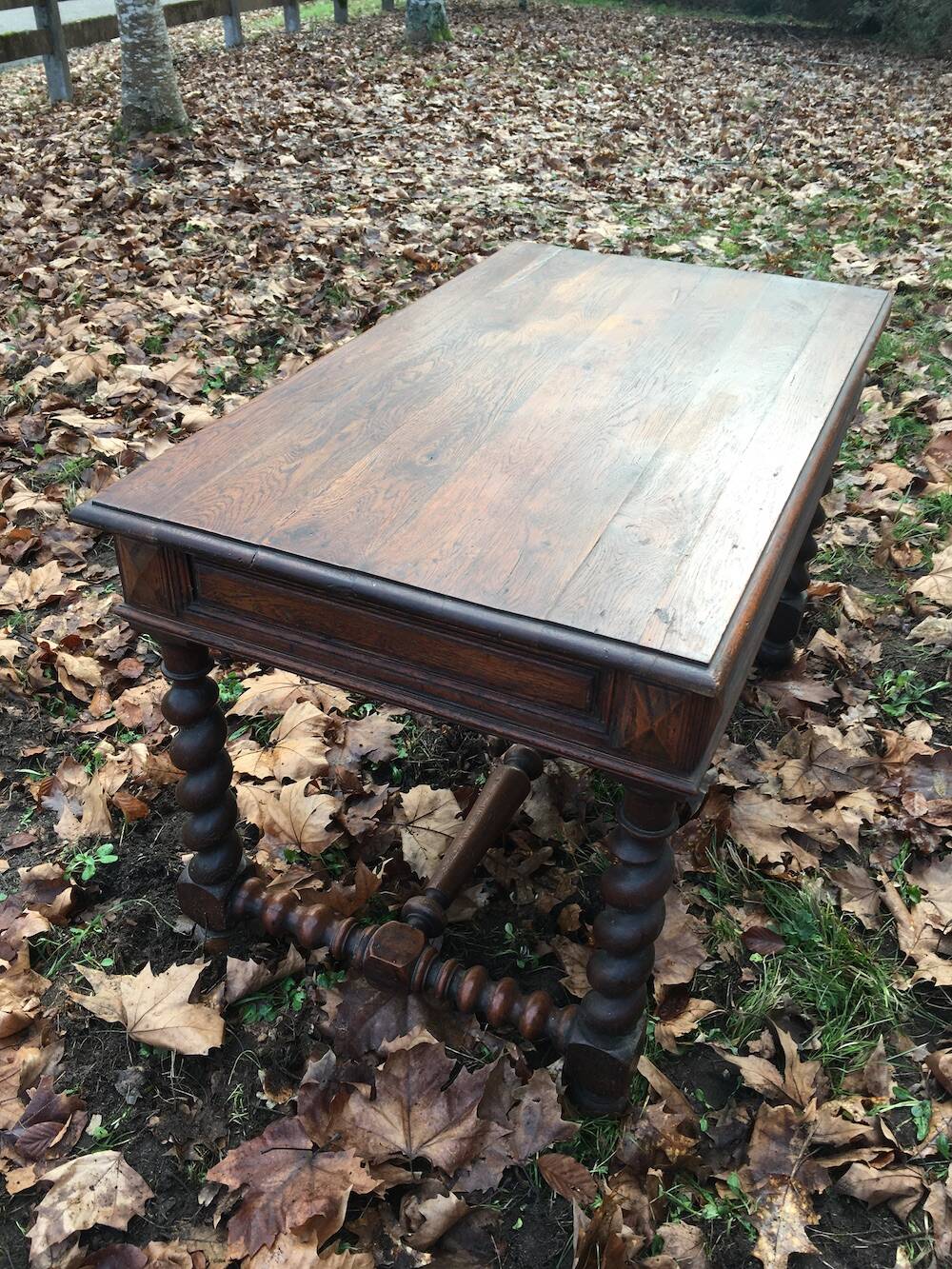 Louis XIII twisted farm table / Turned wooden desk