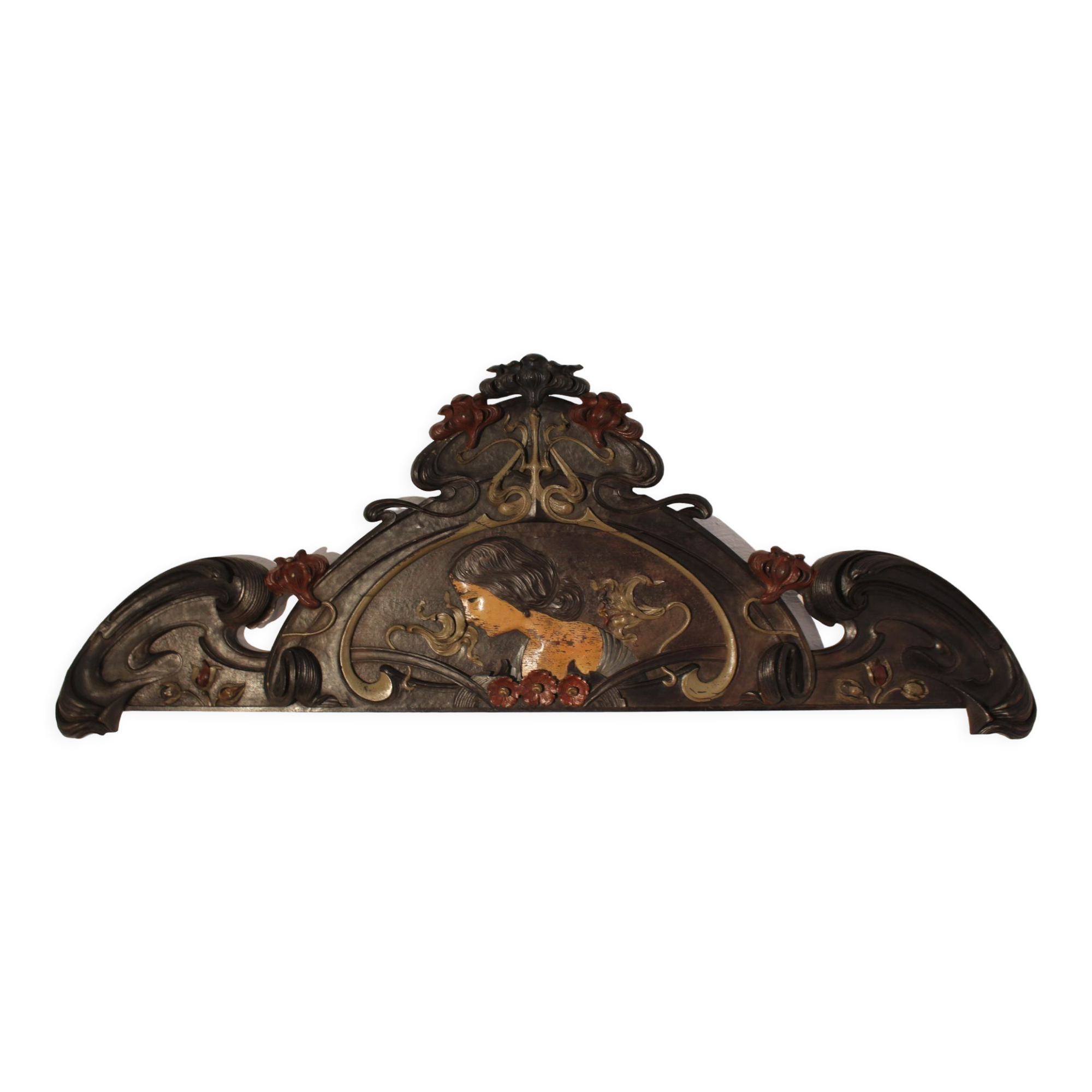 Art nouveau pediment