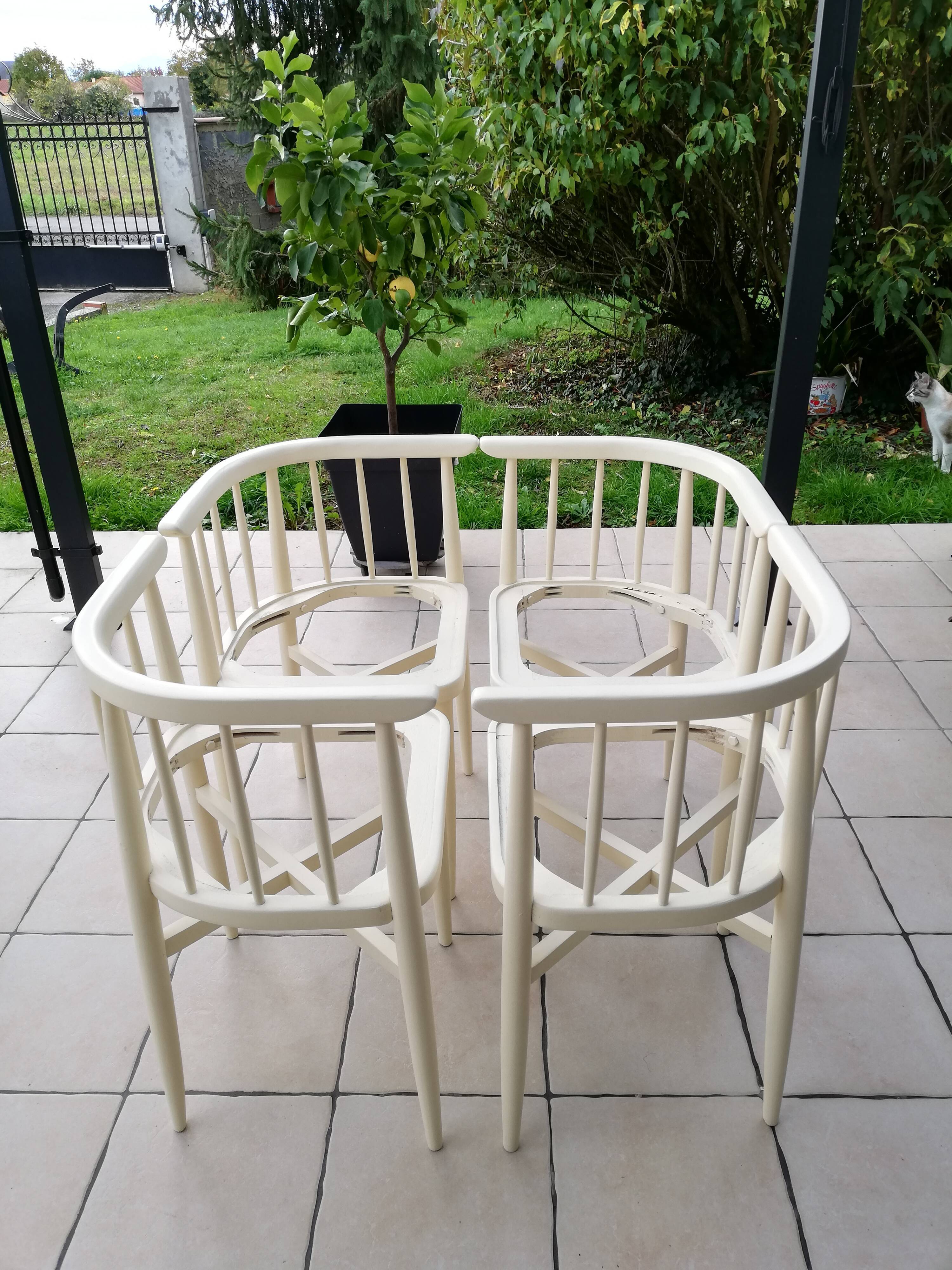 Thonet corner chairs