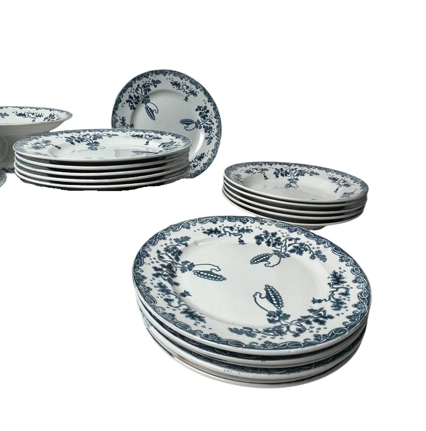 26-piece service Terre de fer Saint Amand Modern Style circa 1920