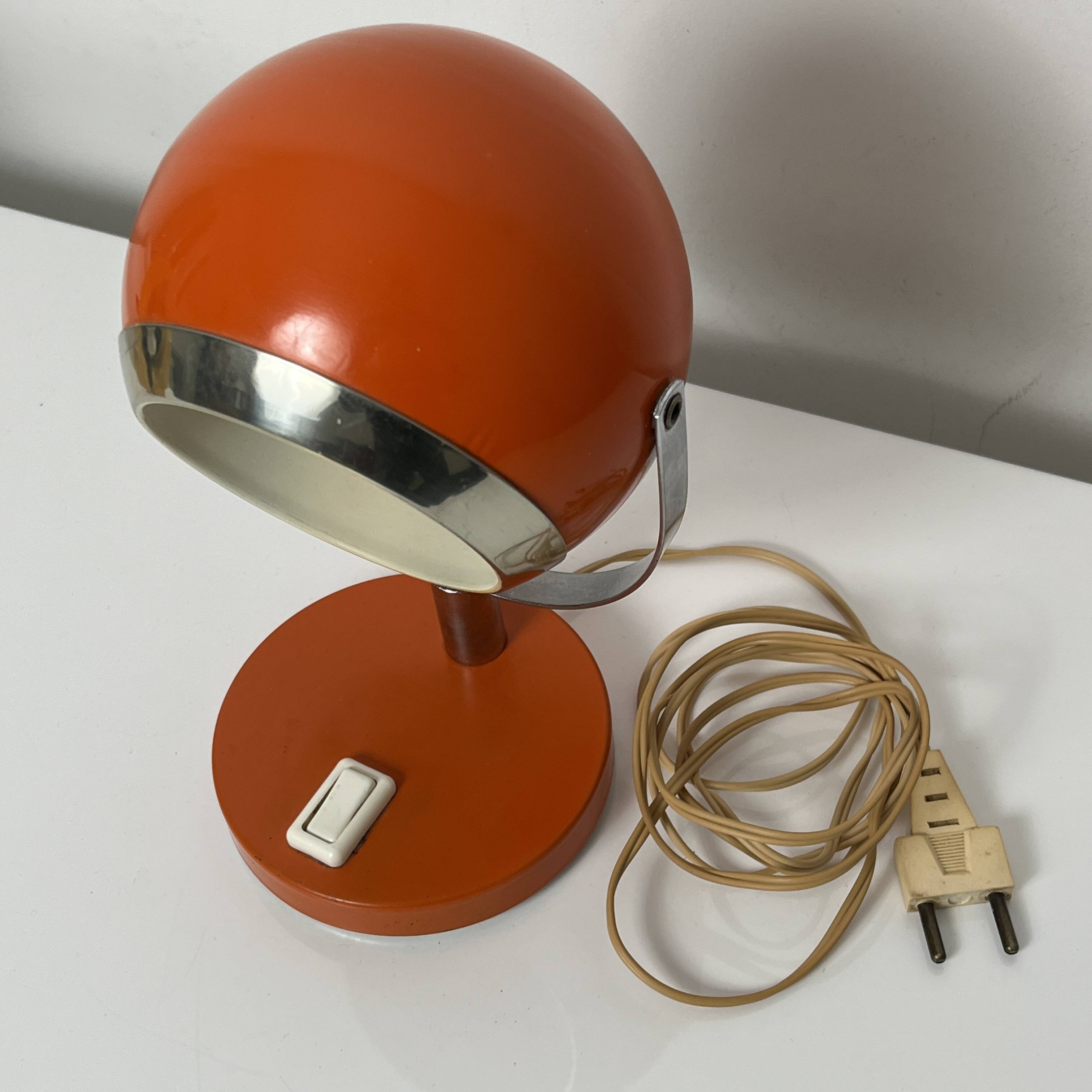 Eyeball lamp vintage orange wall mounting possible