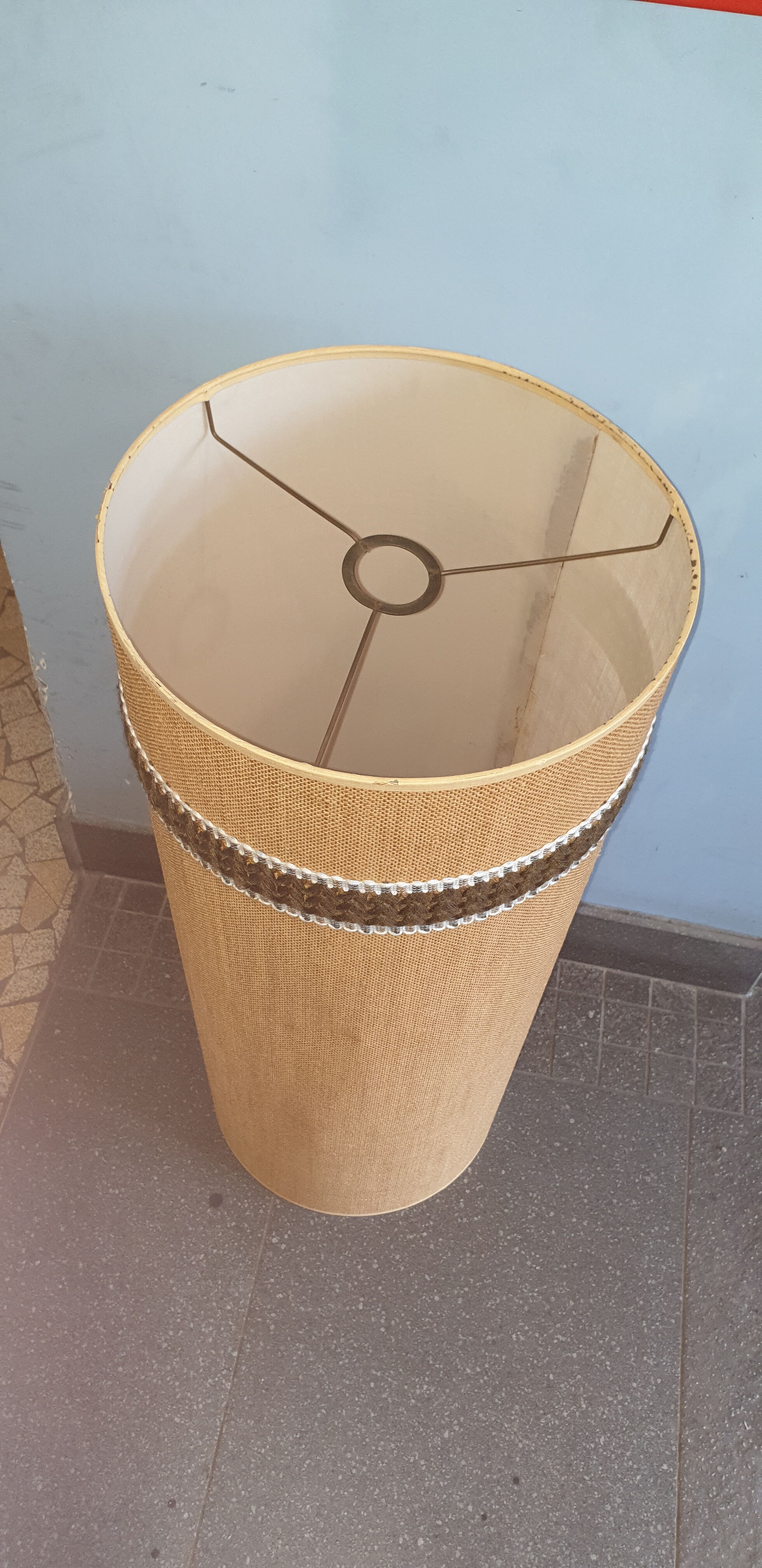 Vintage textured ceramic lamp