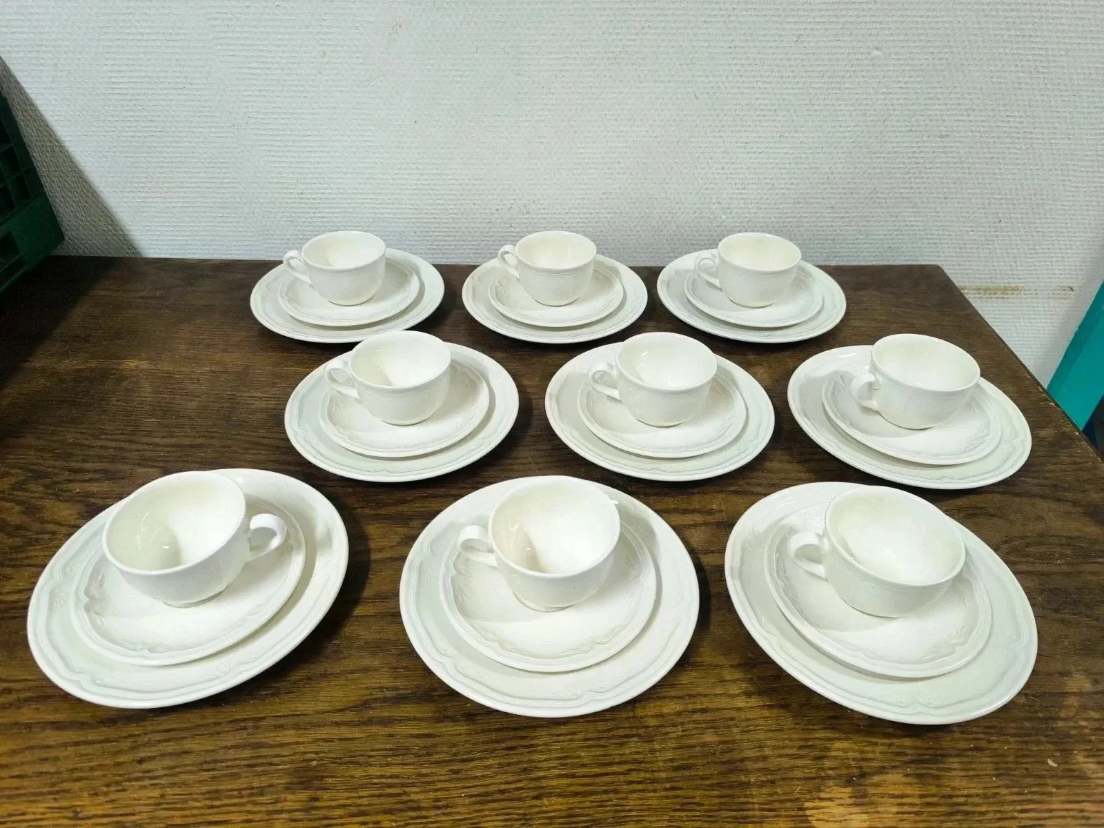 Set of 9 Villeroy and Boch Cortina mugs.