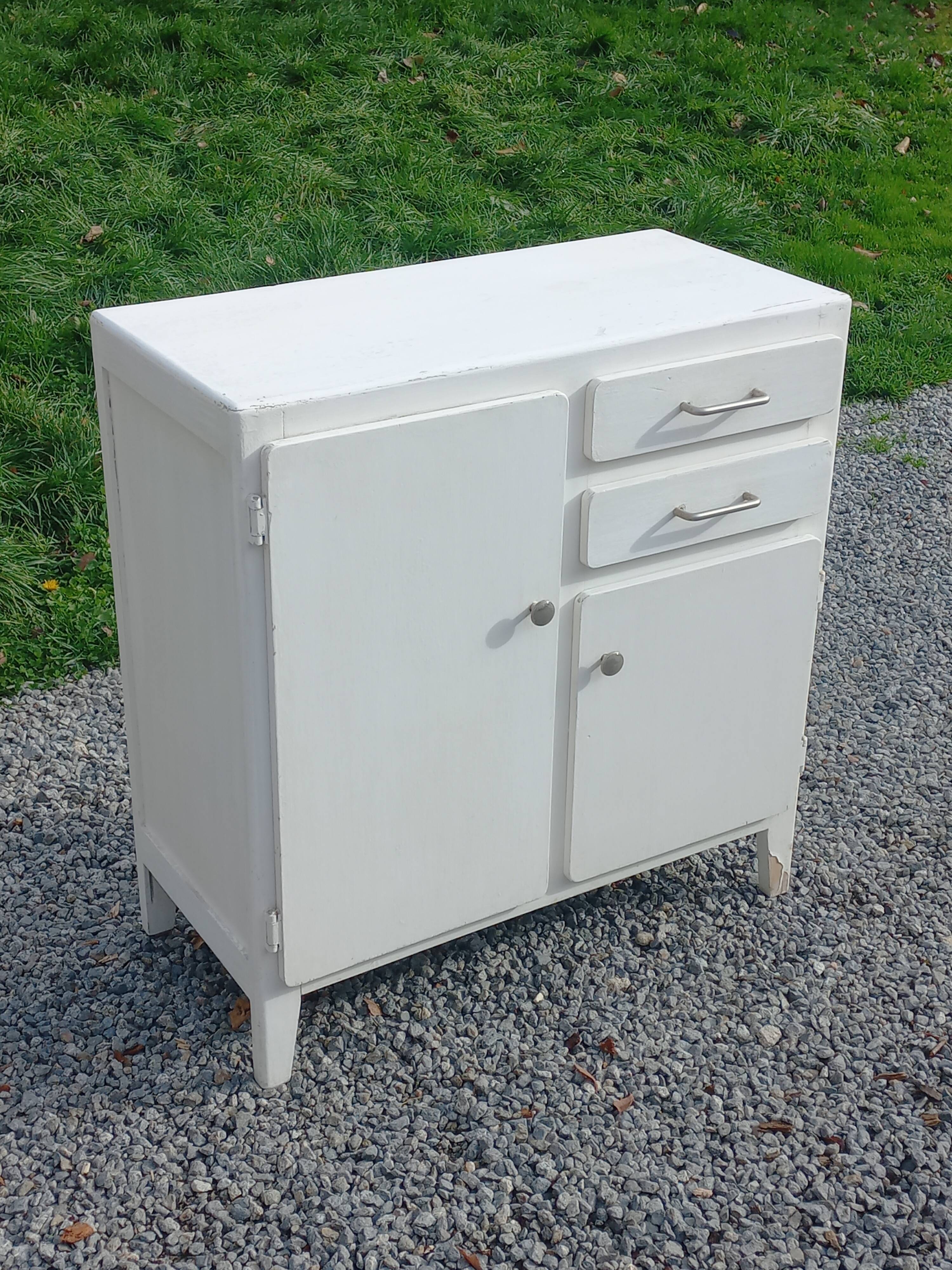 Buffet parisien patine blanche des années 50