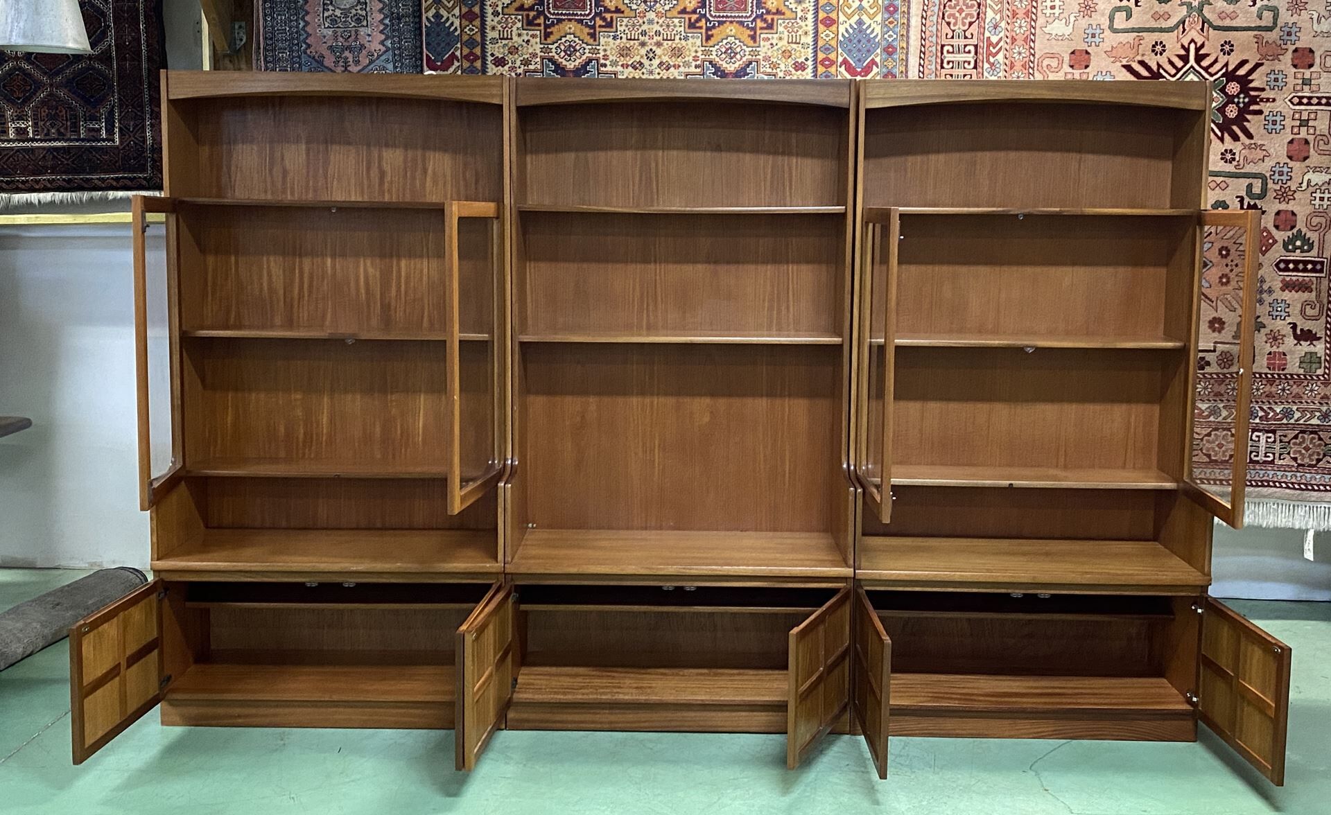 English library in 3 modules from the 1980s in teak