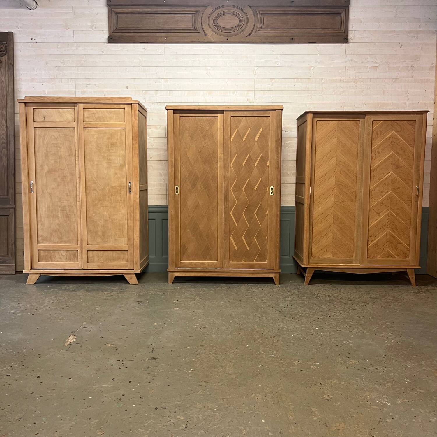 Vintage oak sliding wardrobe